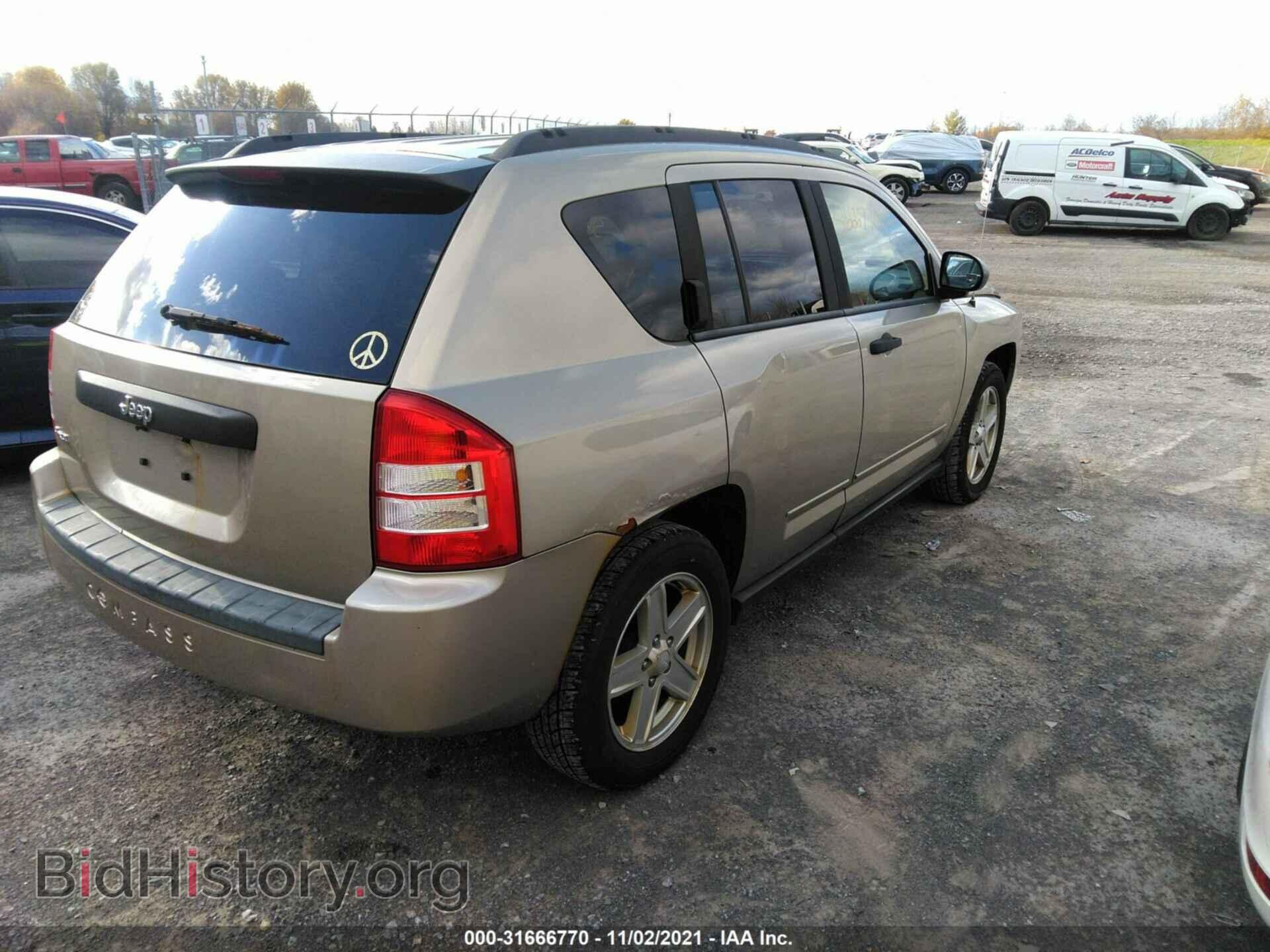 2009 JEEP COMPASS - VIN: 1J4FF47B99D234077 - Фото 4