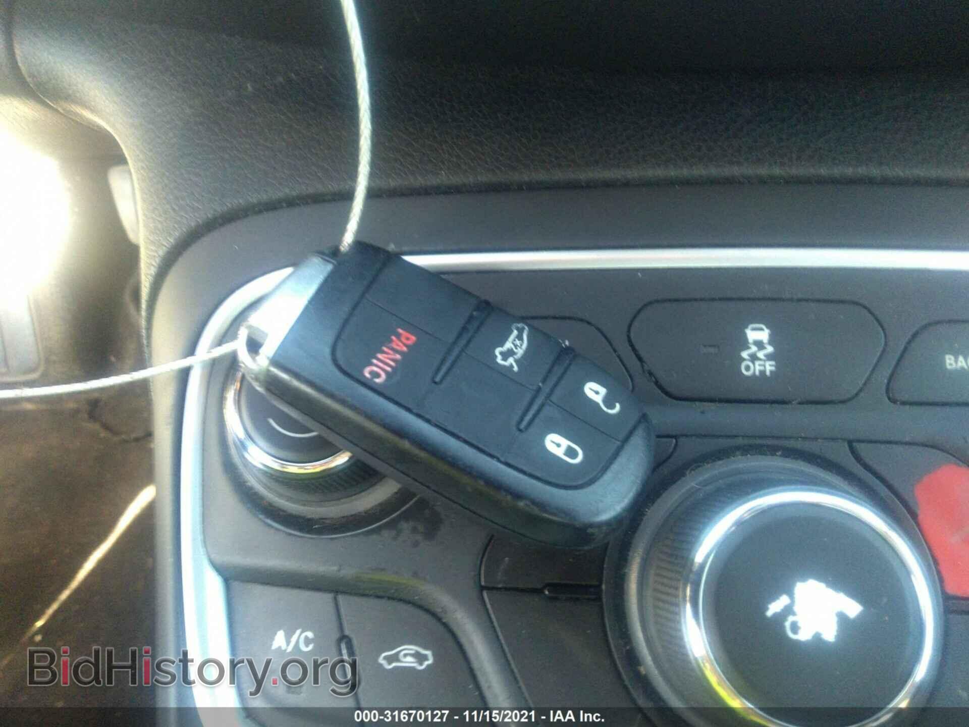 2016 CHRYSLER 200 - VIN: 1C3CCCAB3GN152670 - Фото 11