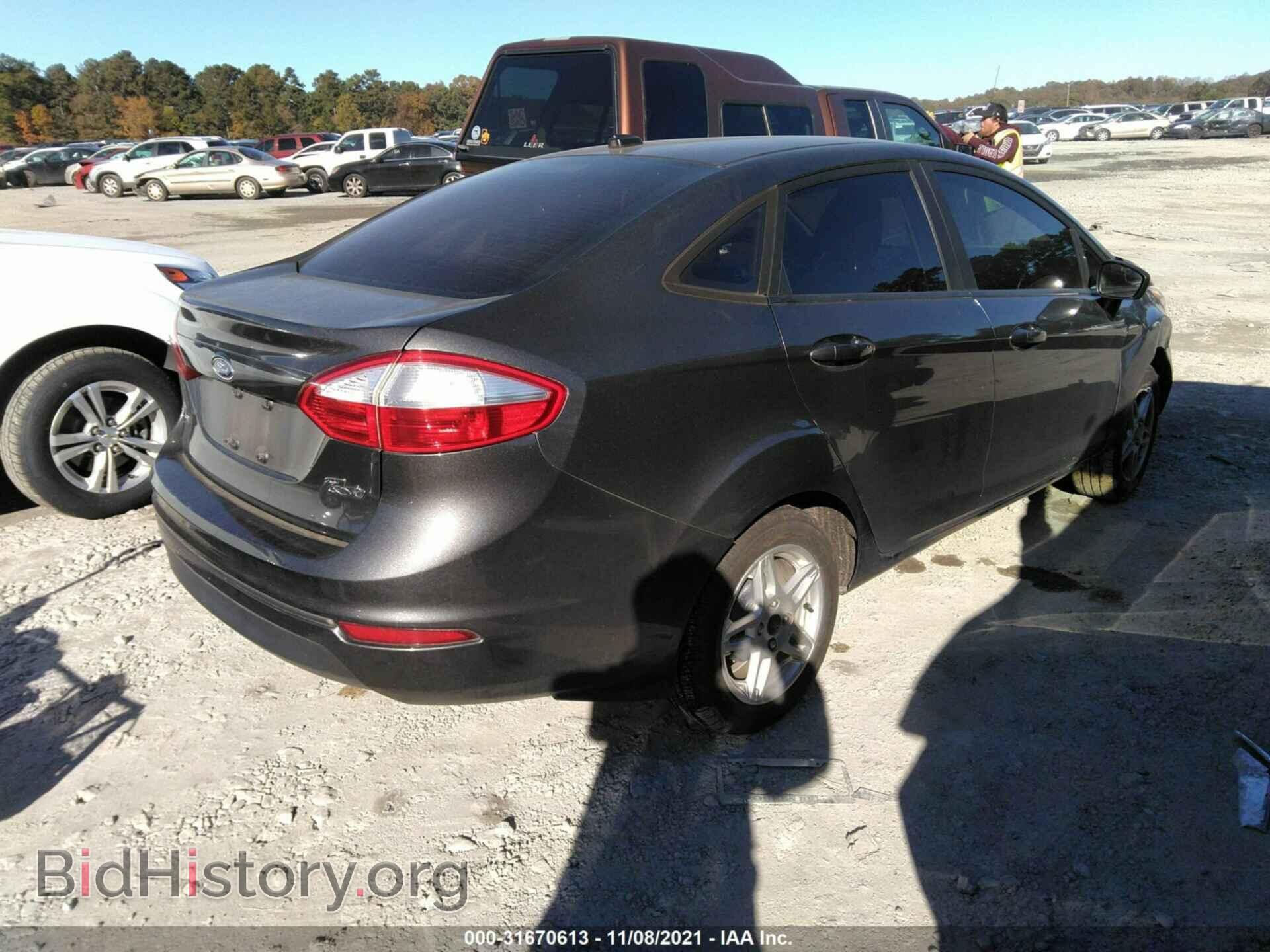 2017 FORD FIESTA - VIN: 3FADP4BJ1HM140633 - Фото 4