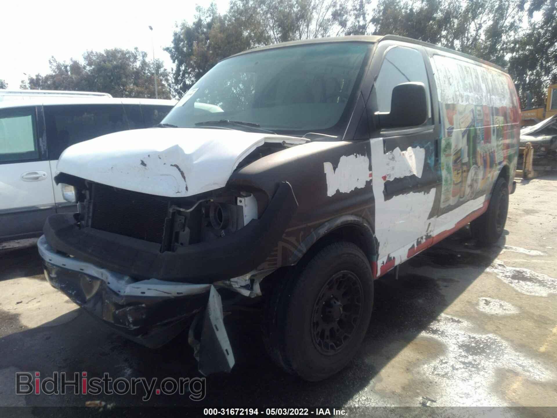 2011 CHEVROLET EXPRESS CARGO VAN - VIN: 1GCSGAFX4B1108858 - Фото 2