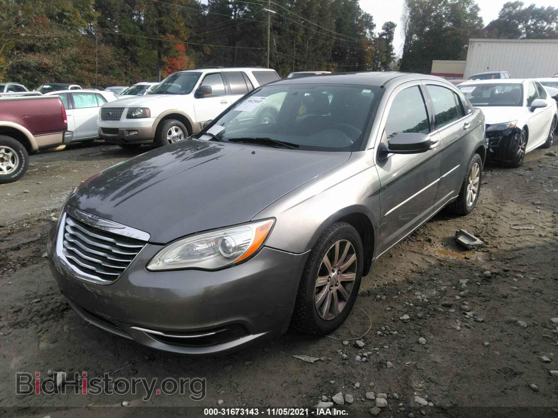 2013 CHRYSLER 200 - VIN: 1C3CCBBB2DN666112 - Фото 2