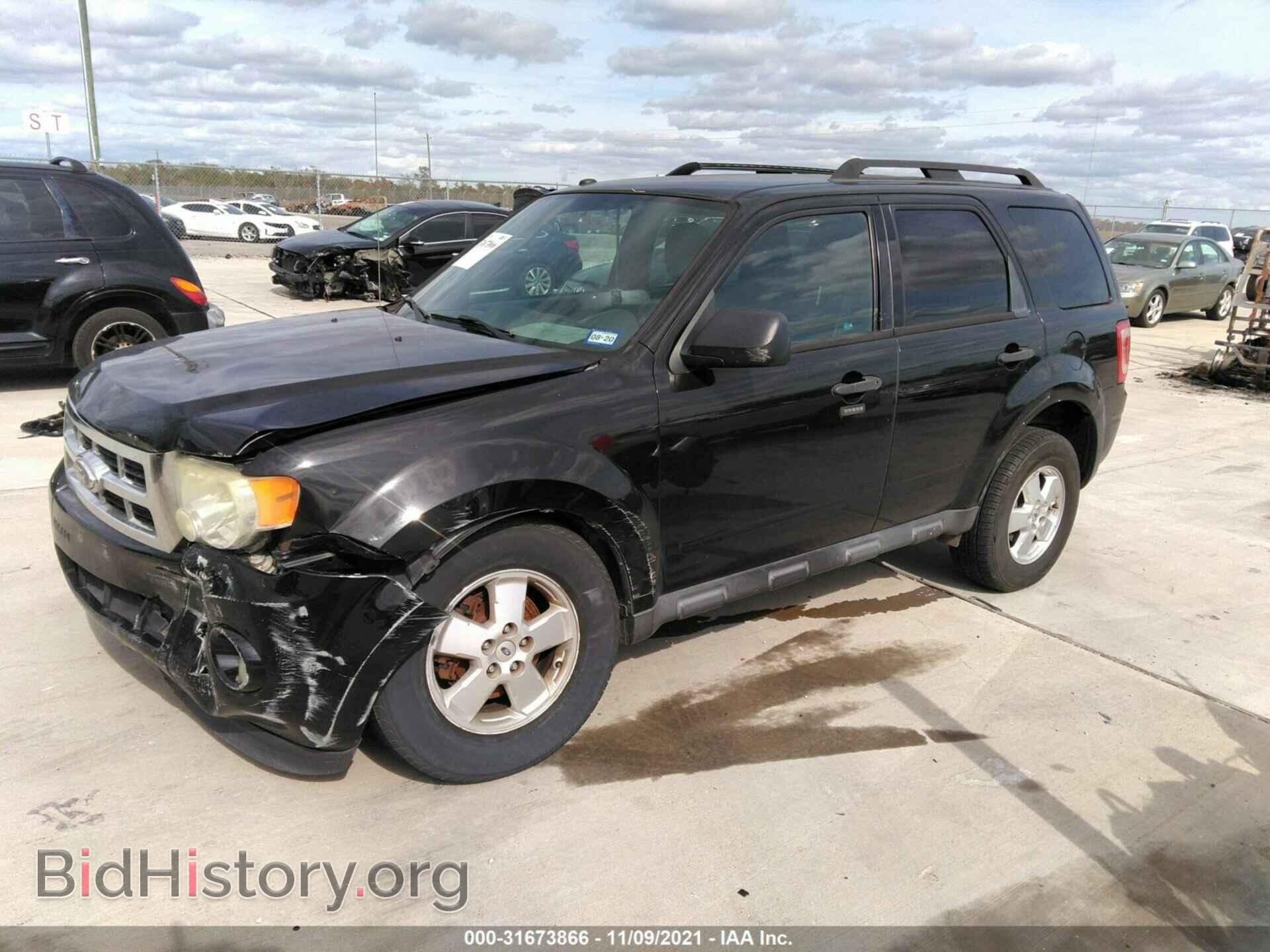 2011 FORD ESCAPE - VIN: 1FMCU0D79BKB23629 - Photo 2