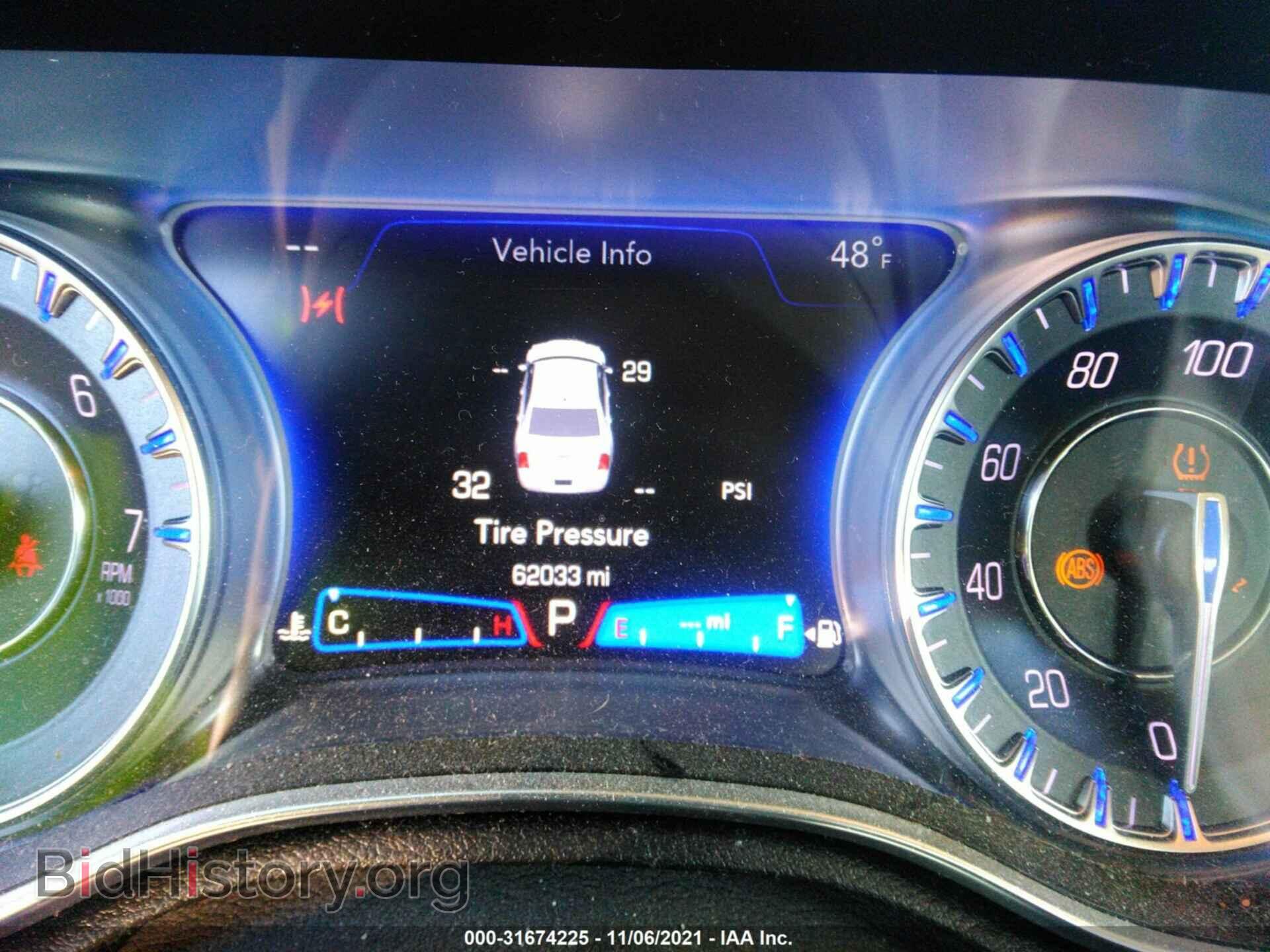2019 CHRYSLER 300 - VIN: 2C3CCAEG9KH528171 - Фото 7