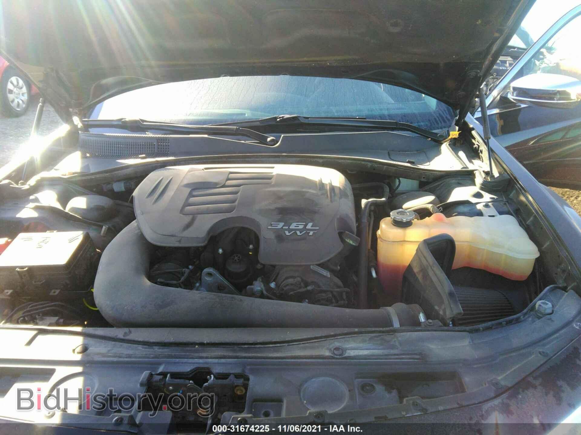 2019 CHRYSLER 300 - VIN: 2C3CCAEG9KH528171 - Фото 10