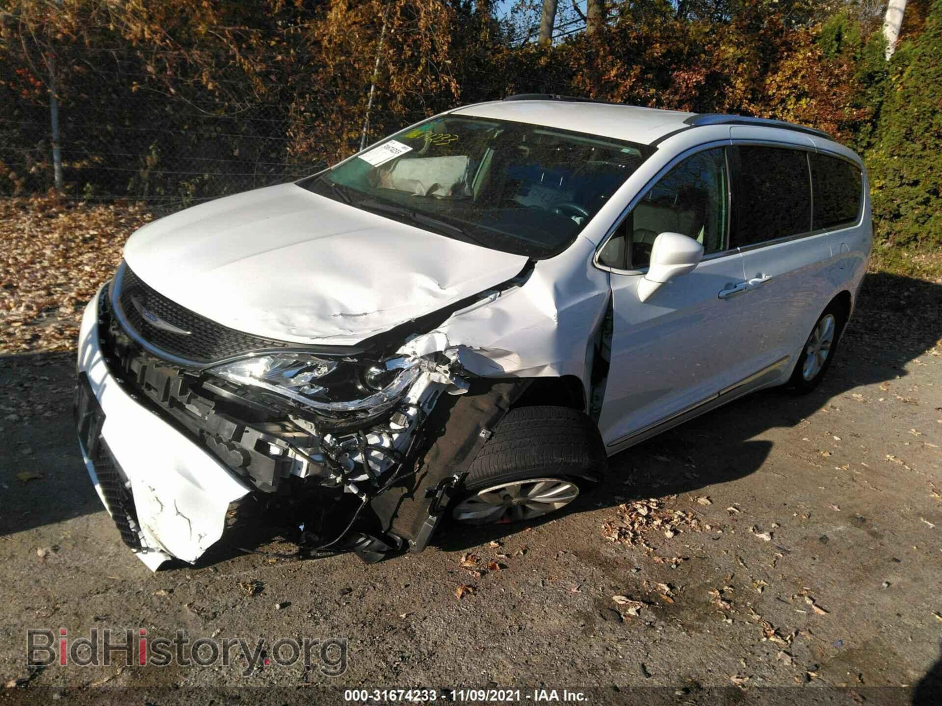 2019 CHRYSLER PACIFICA - VIN: 2C4RC1BGXKR576962 - Фото 2
