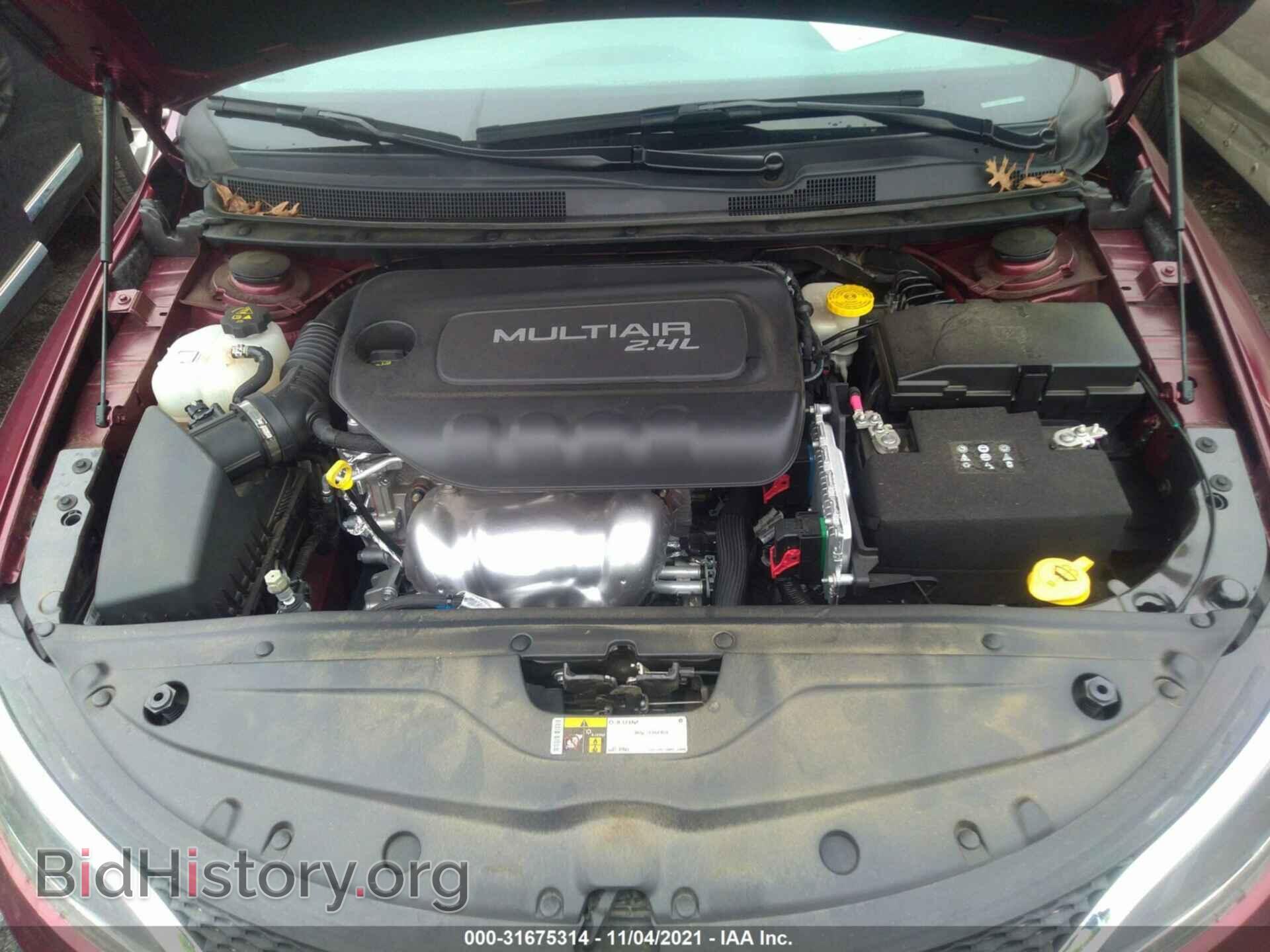 2015 CHRYSLER 200 - VIN: 1C3CCCAB2FN689450 - Фото 10