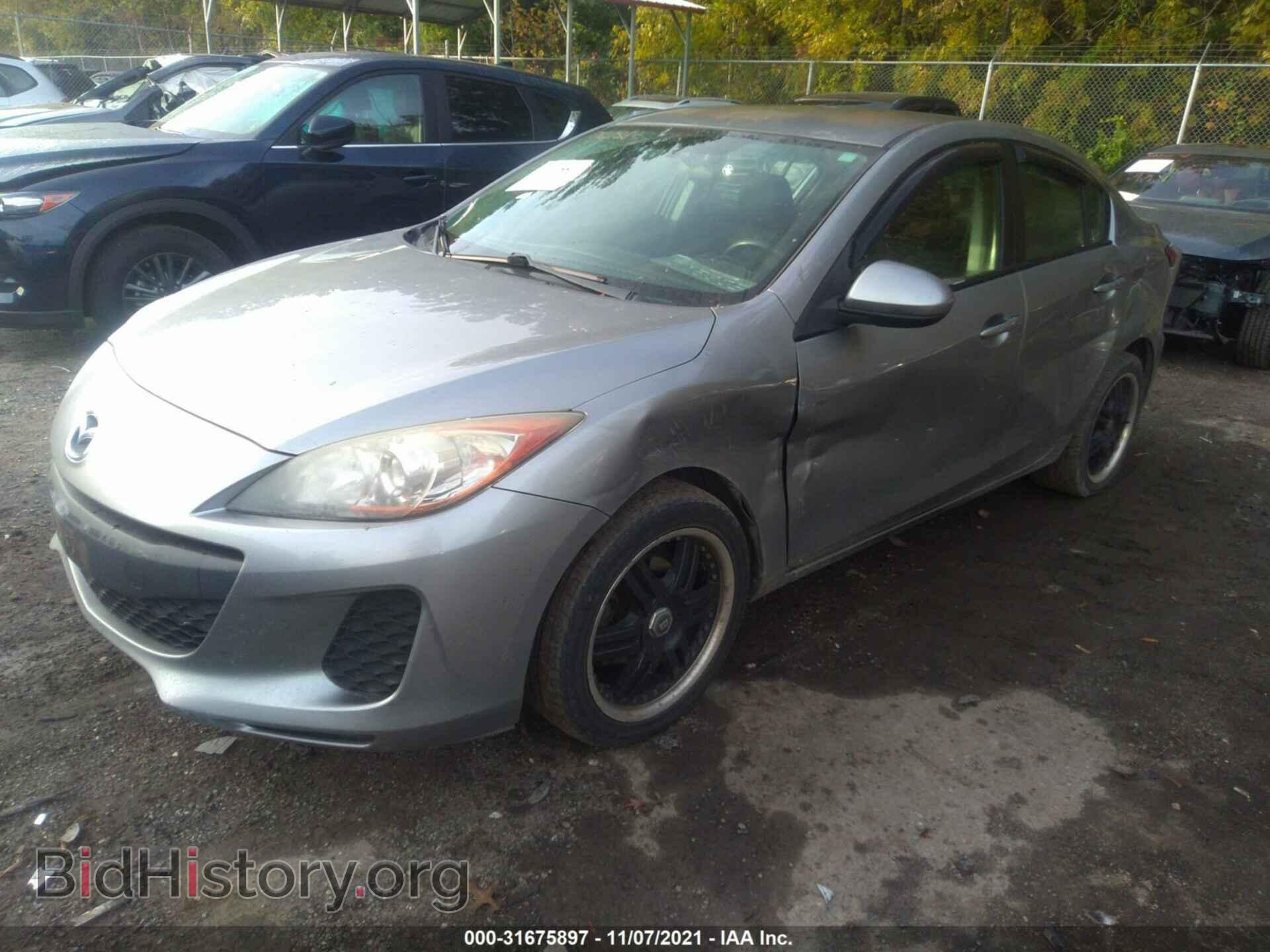 2013 MAZDA MAZDA3 - VIN: JM1BL1TF9D1709306 - Фото 2