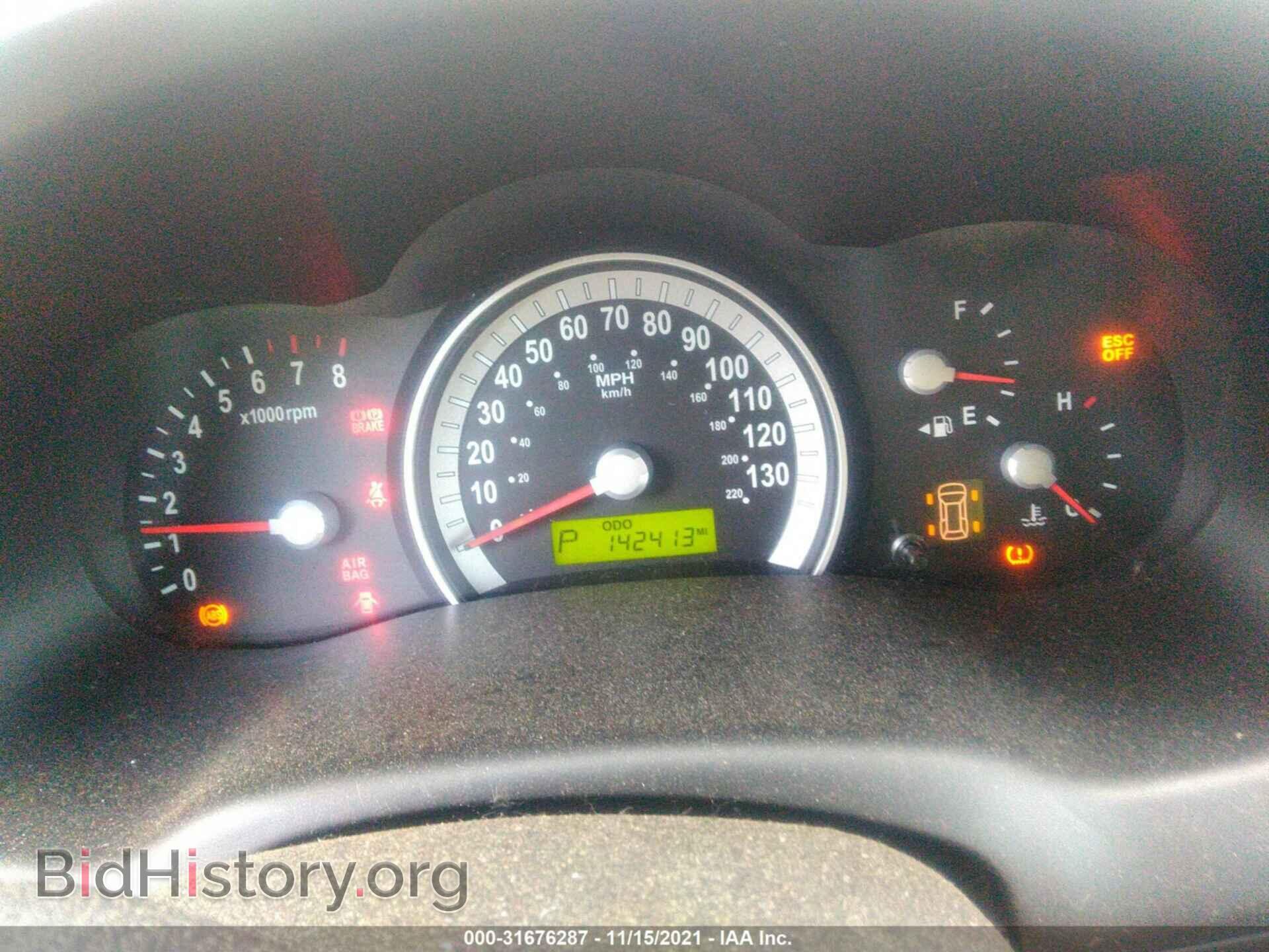 2007 HYUNDAI ENTOURAGE - VIN: KNDMC233876013581 - Фото 6