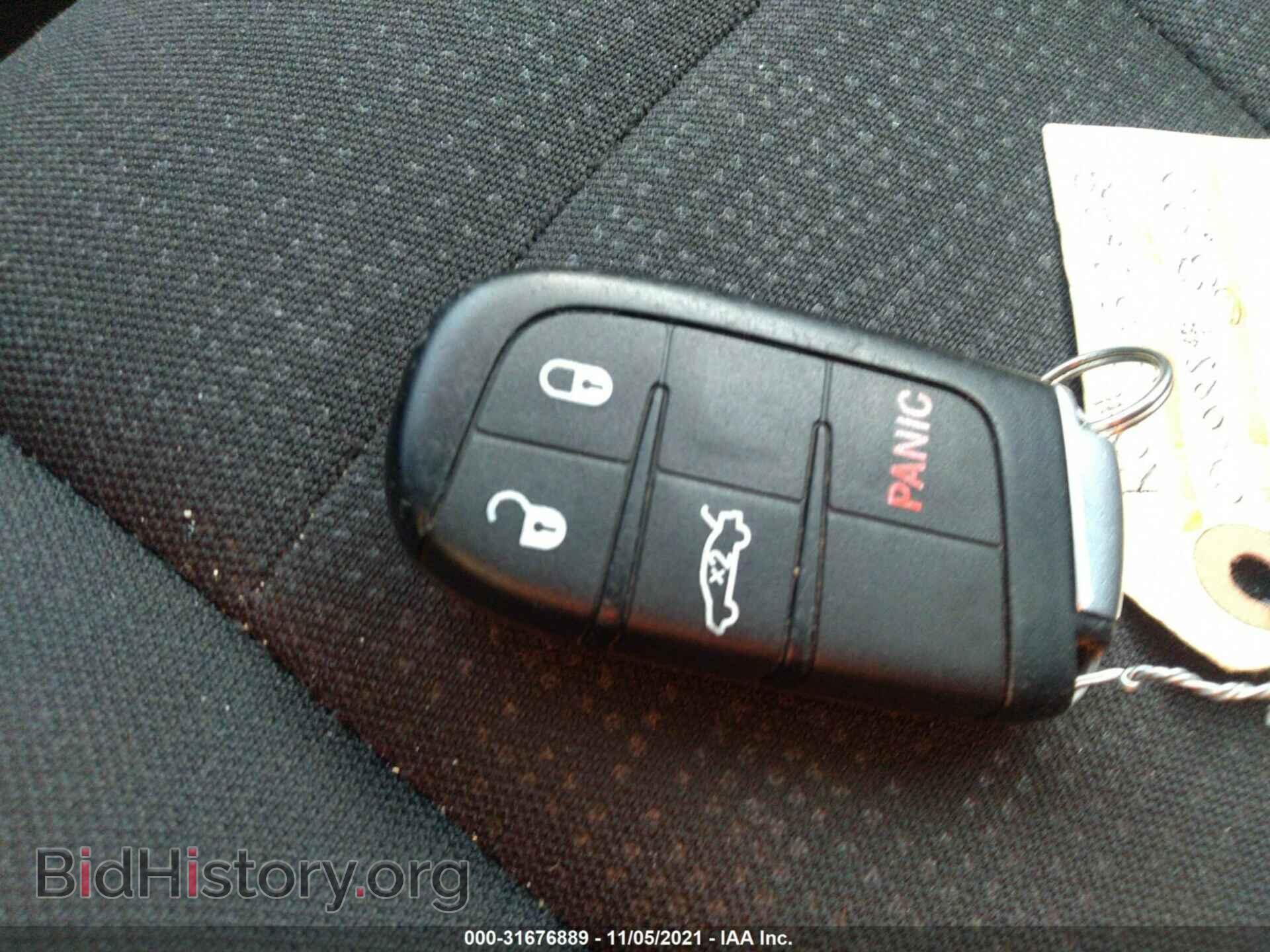 2016 CHRYSLER 200 - VIN: 1C3CCCAB3GN162275 - Photo 11
