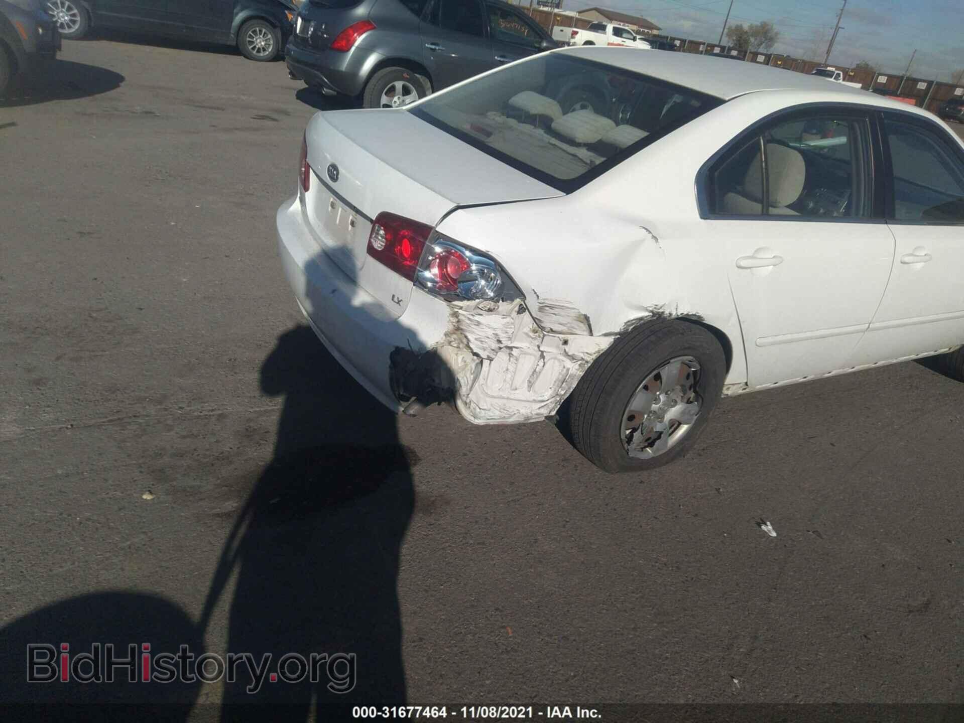 2008 KIA OPTIMA - VIN: KNAGE123885203923 - Фото 6