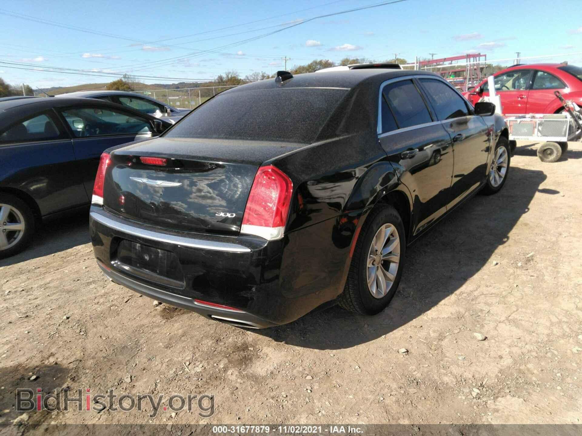 2015 CHRYSLER 300 - VIN: 2C3CCAAG1FH818139 - Фото 4