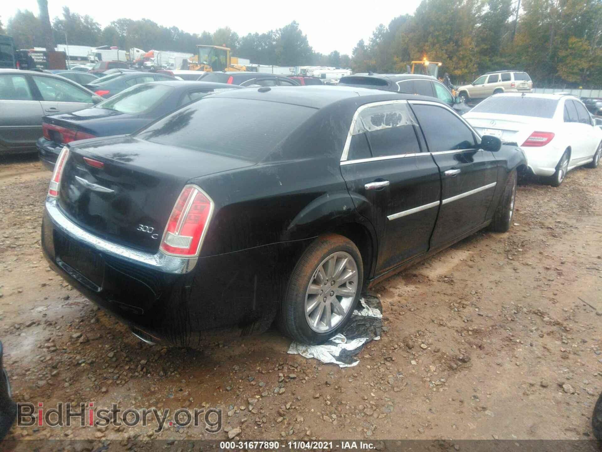 2012 CHRYSLER 300 - VIN: 2C3CCAET0CH242580 - Photo 4