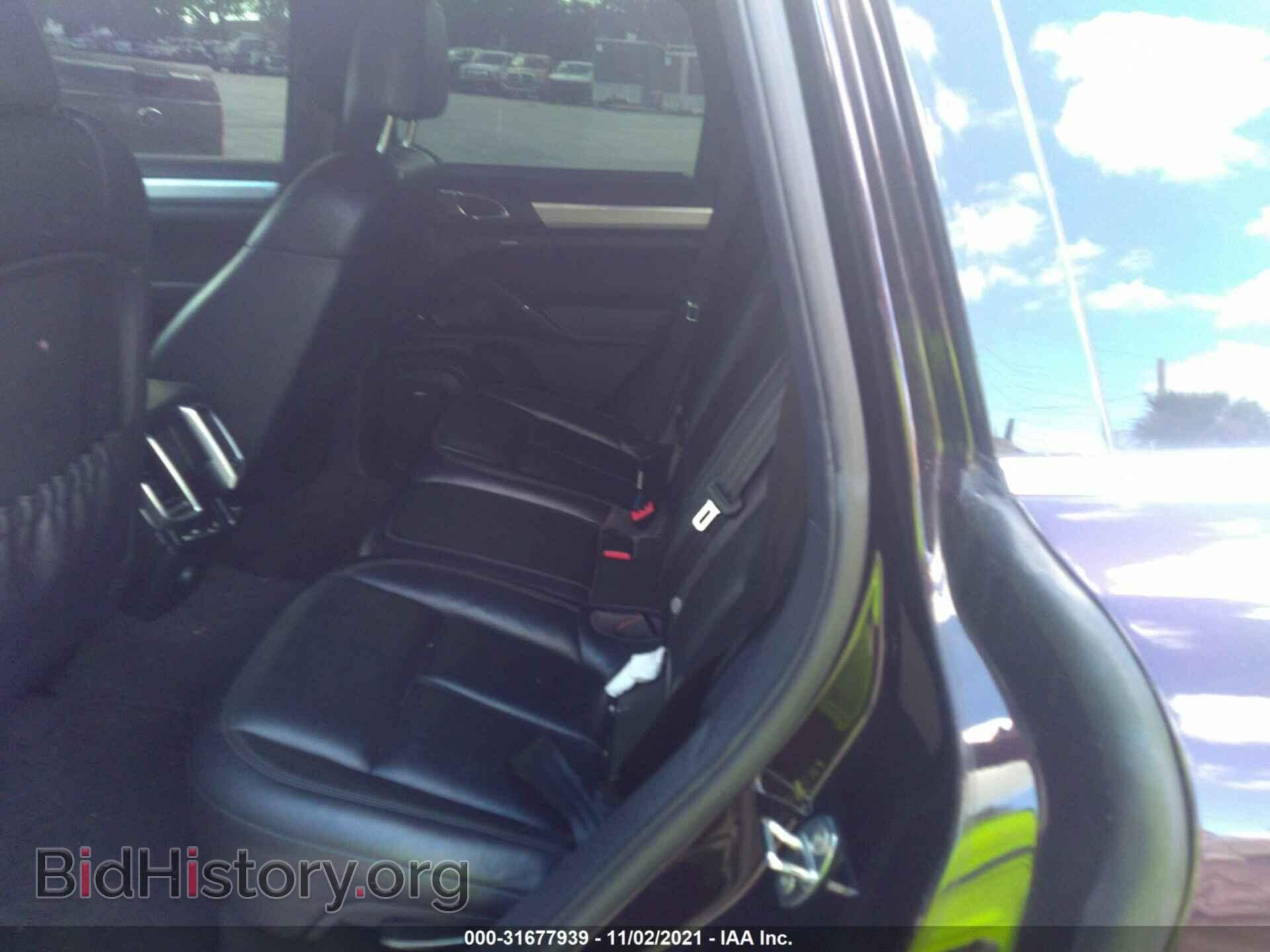 2012 PORSCHE CAYENNE - VIN: WP1AE2A2XCLA90616 - Фото 8