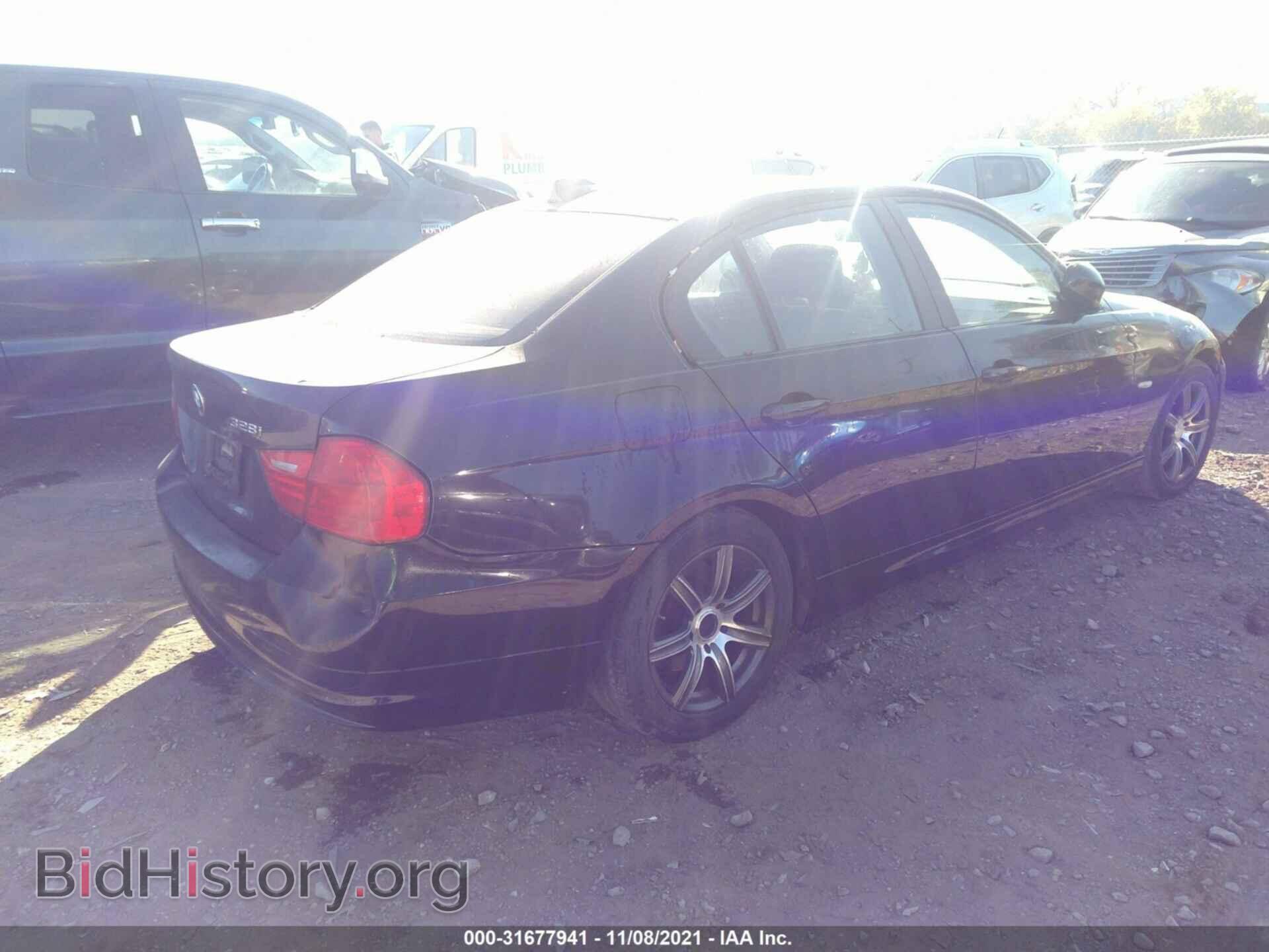 2009 BMW 3 SERIES - VIN: WBAPH77599NL82012 - Фото 4