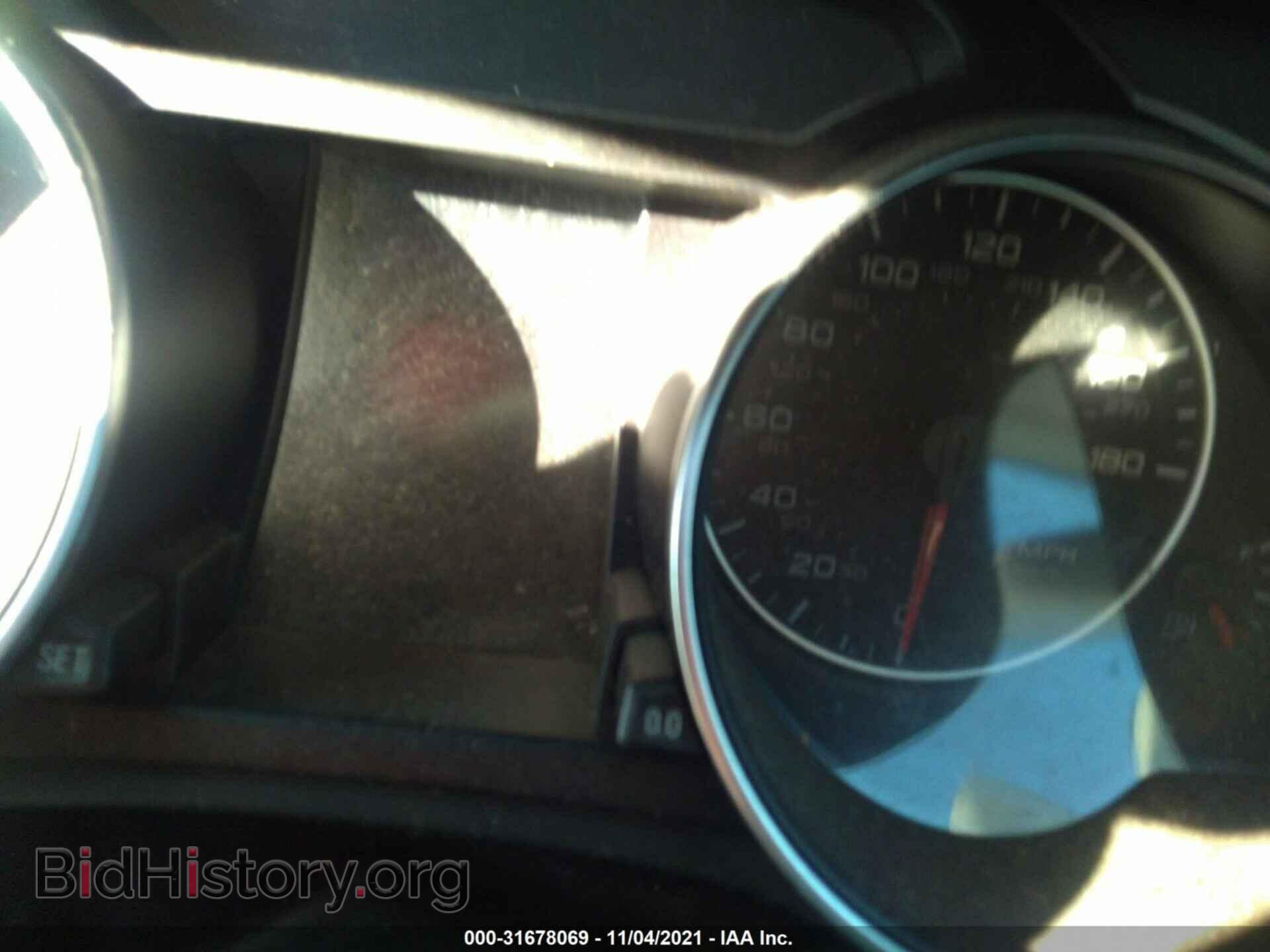 2011 AUDI A5 - VIN: WAUCFAFR2BA035334 - Фото 7