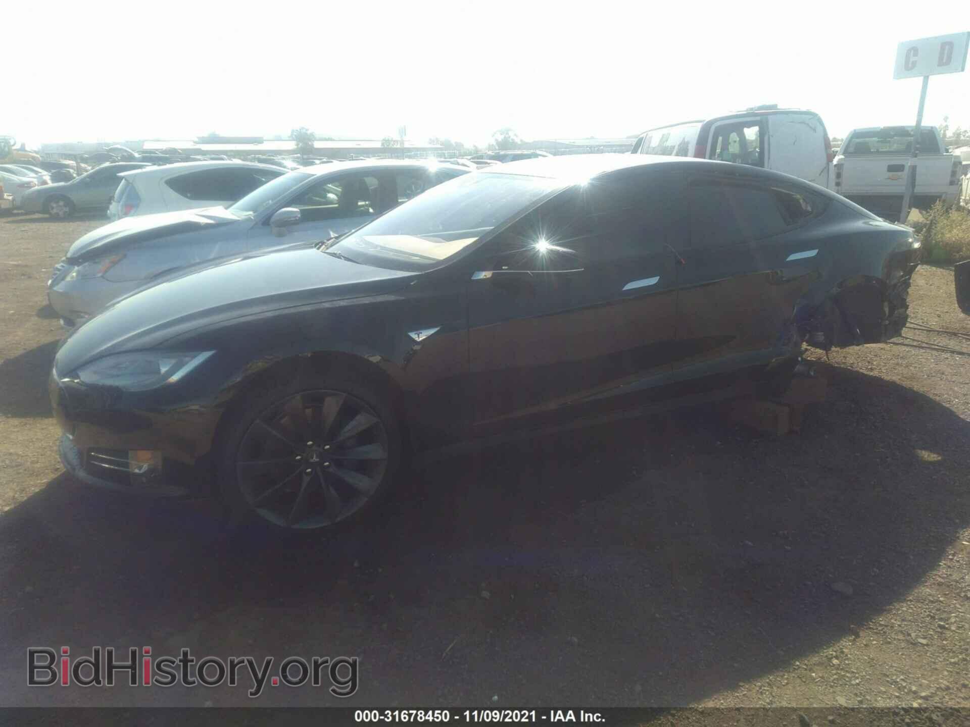 2015 TESLA MODEL S - VIN: 5YJSA1E22FF102903 - Фото 2