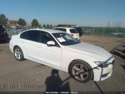 2013 BMW 3 SERIES 320i, белый — VIN WBA3B1C55DK128357, IAAI