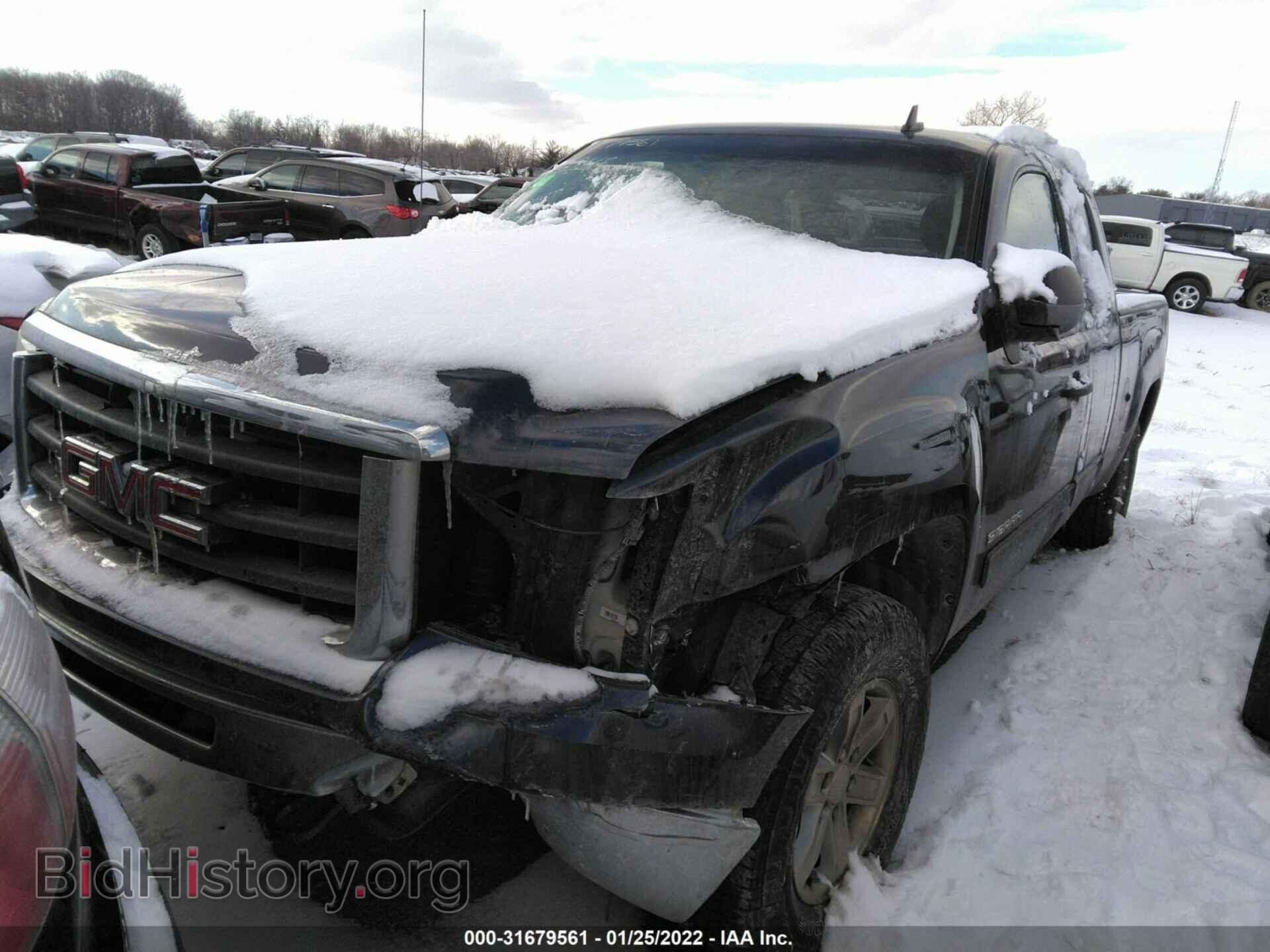 2011 GMC SIERRA 1500 - VIN: 1GTR2VE36BZ231291 - Фото 2