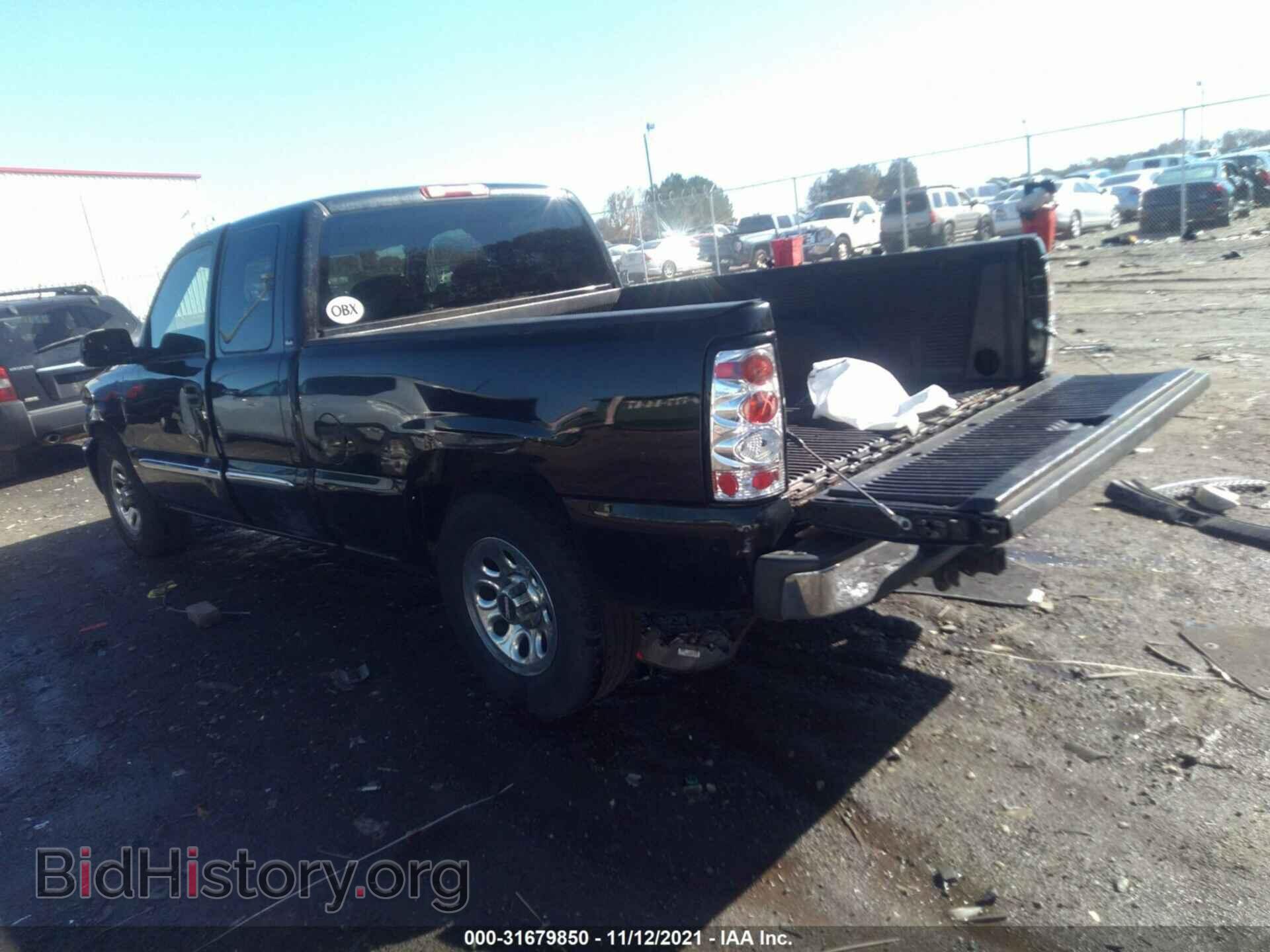 2006 GMC SIERRA 1500 - VIN: 2GTEC19V261117402 - Фото 3