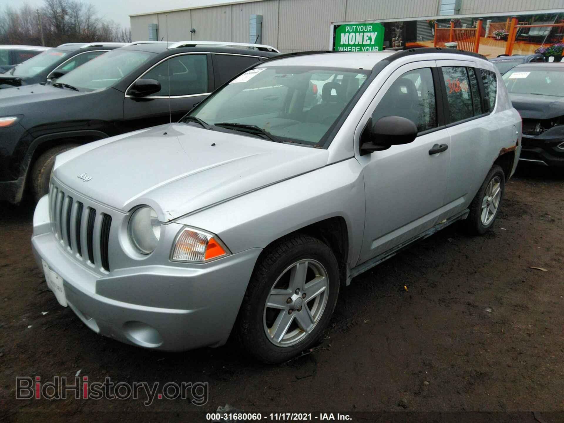 2007 JEEP COMPASS - VIN: 1J8FF47W97D217133 - Фото 2
