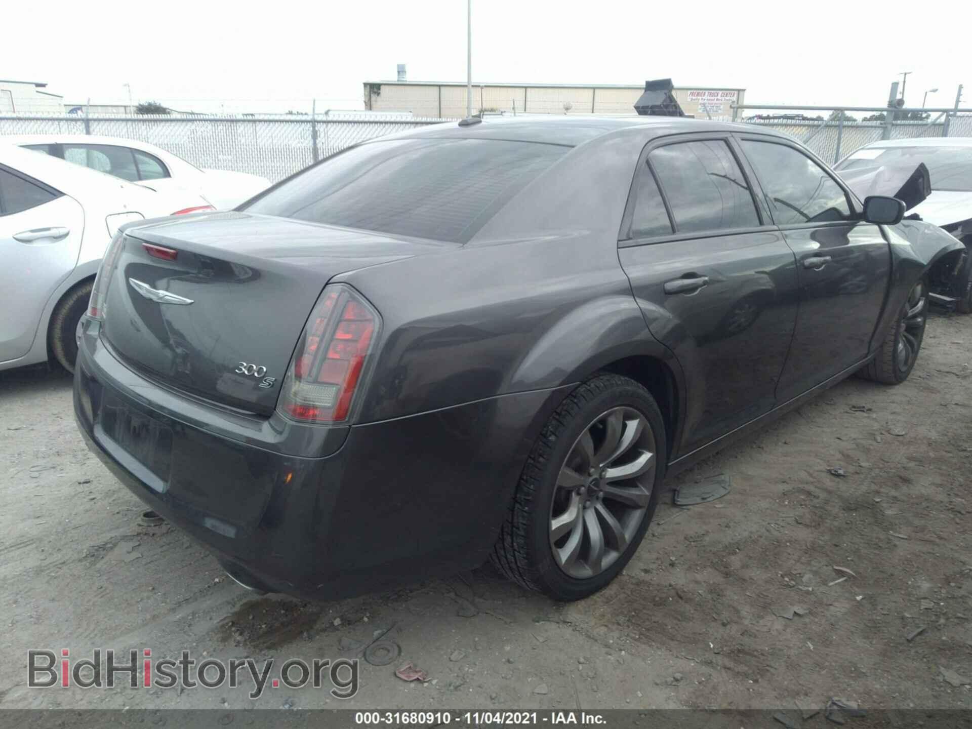 2014 CHRYSLER 300 - VIN: 2C3CCABG1EH383135 - Фото 4