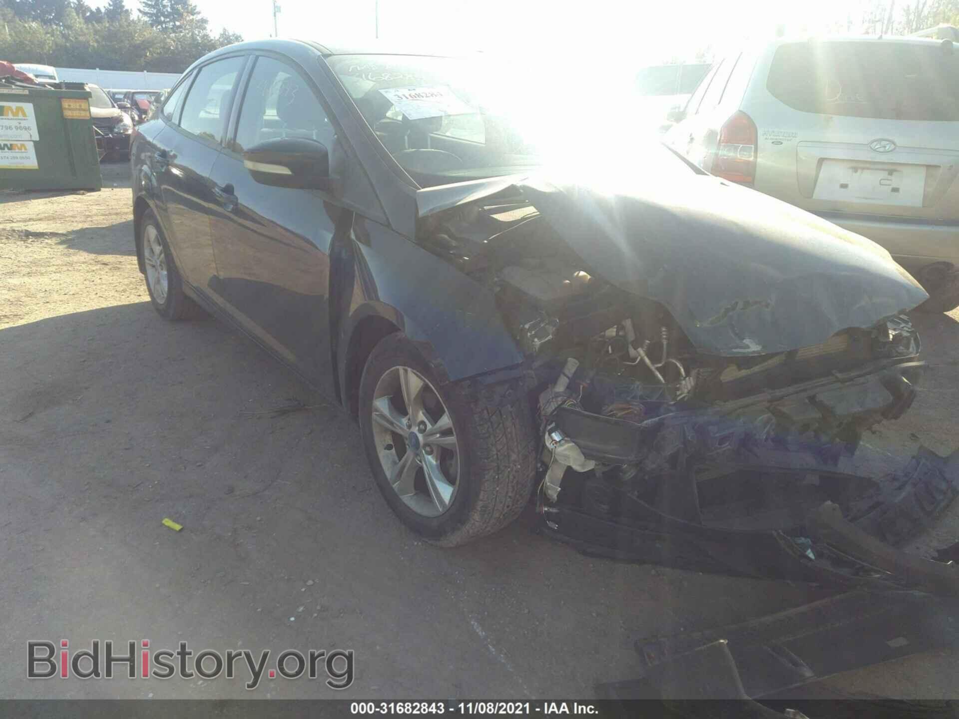 Photo 1FAHP3F21CL174130 - FORD FOCUS 2012