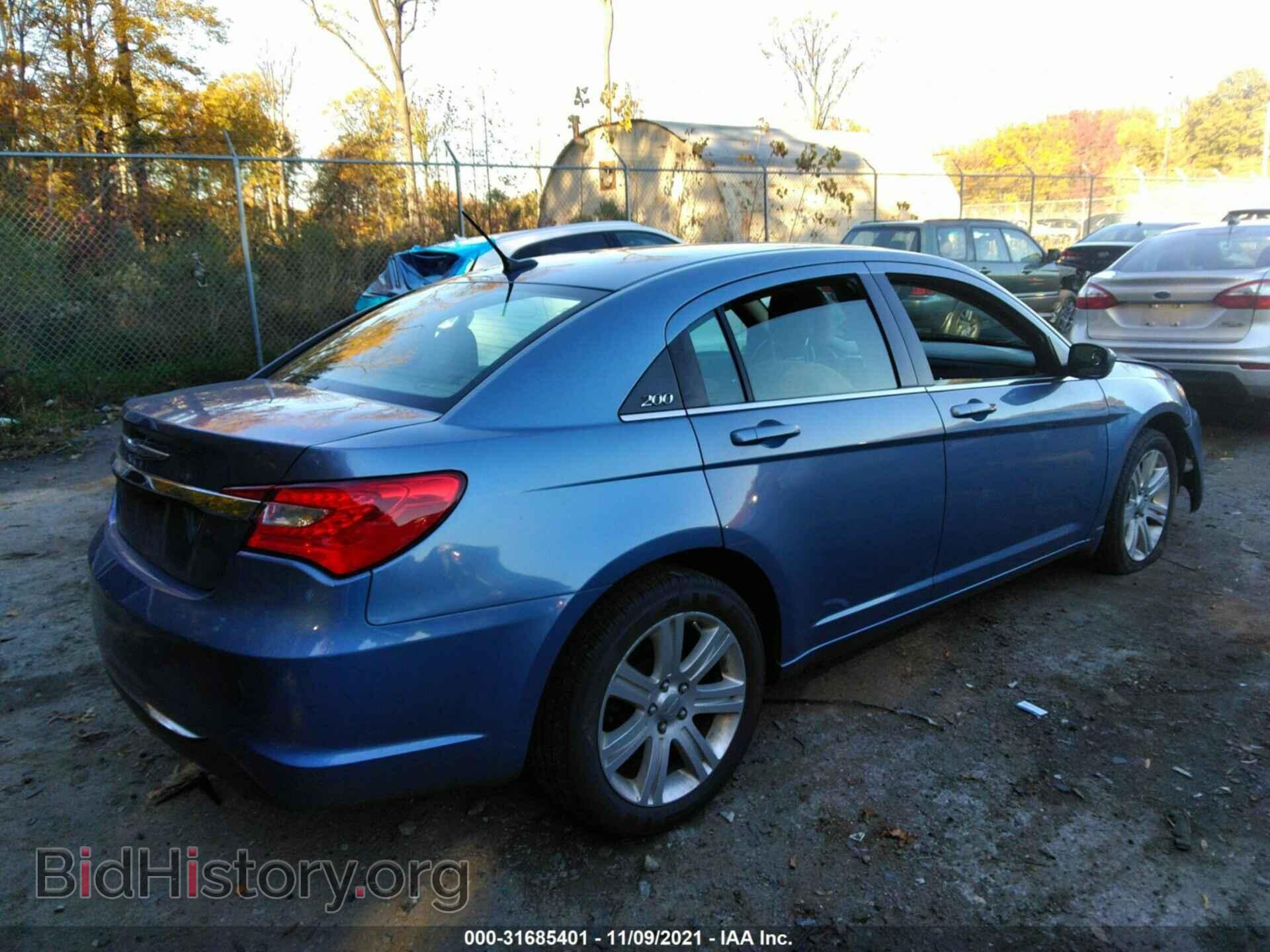 2011 CHRYSLER 200 - VIN: 1C3BC1FB8BN604419 - Фото 4