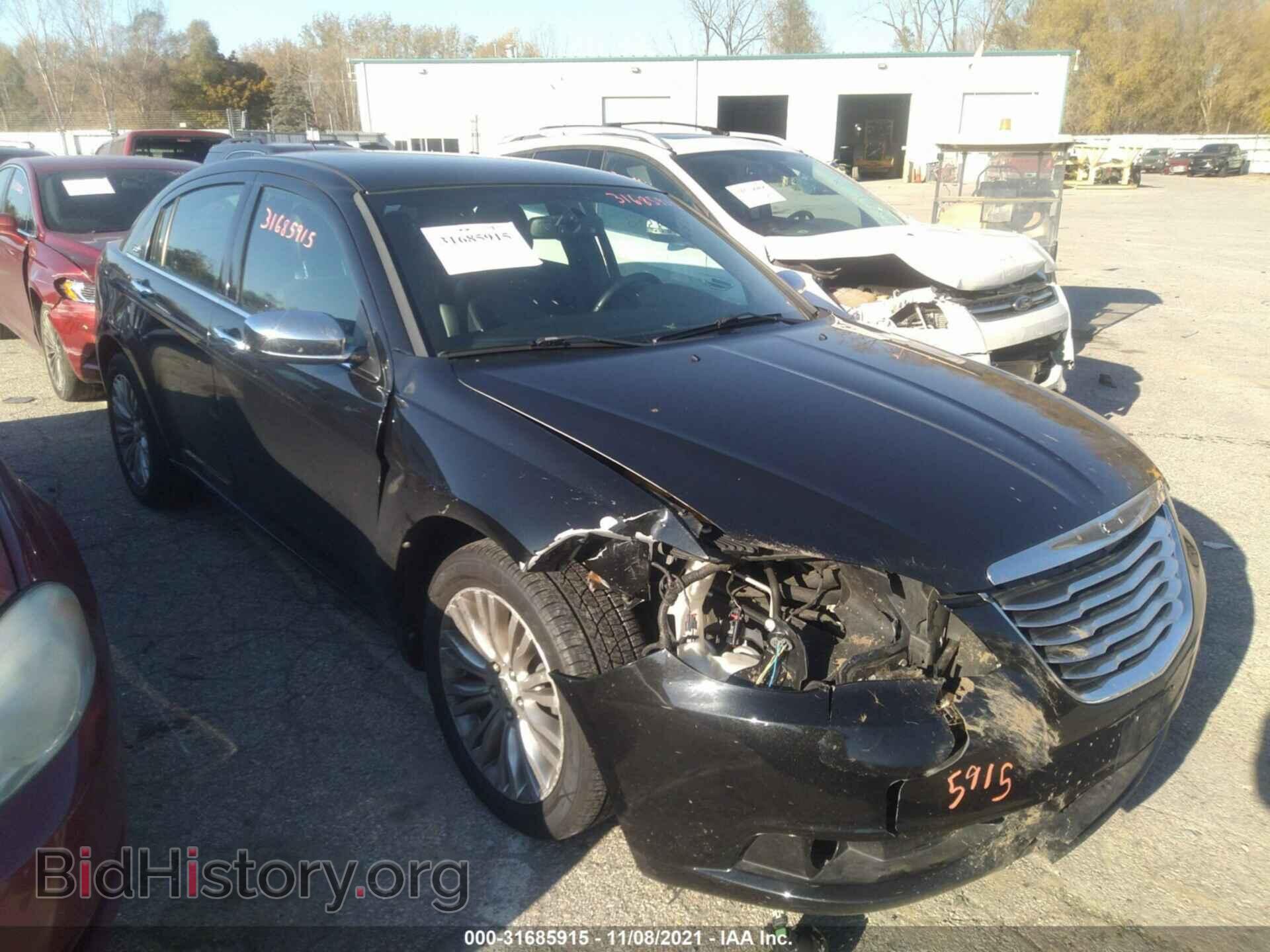 Photo 1C3BC2FG0BN517955 - CHRYSLER 200 2011