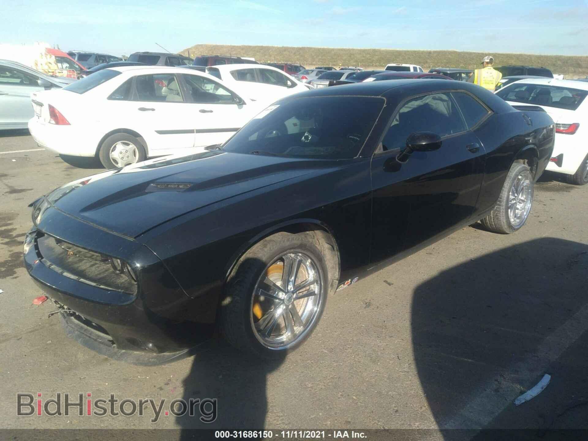 2018 DODGE CHALLENGER - VIN: 2C3CDZAG7JH217001 - Фото 2