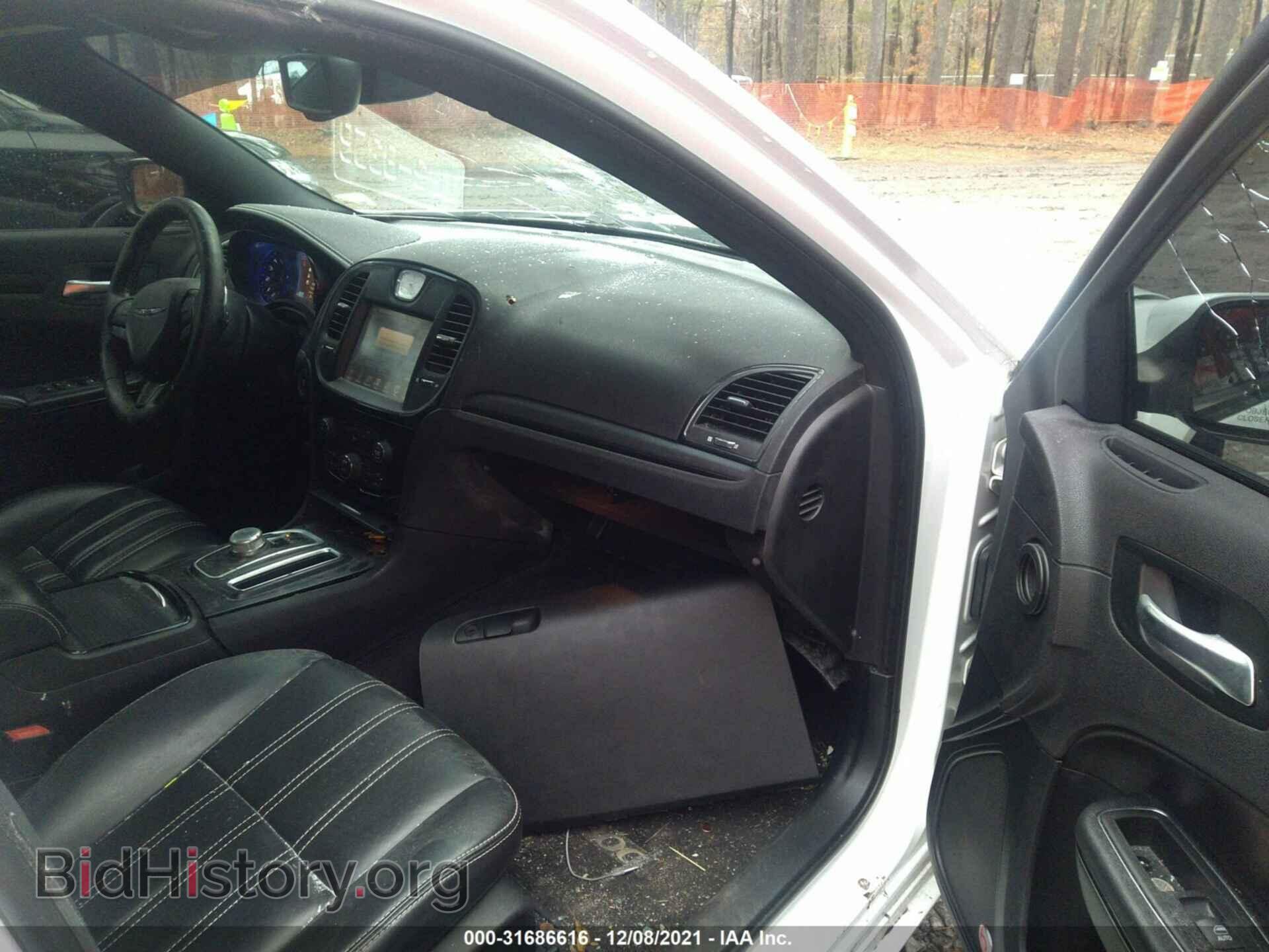 2015 CHRYSLER 300 - VIN: 2C3CCAGG2FH887526 - Фото 5