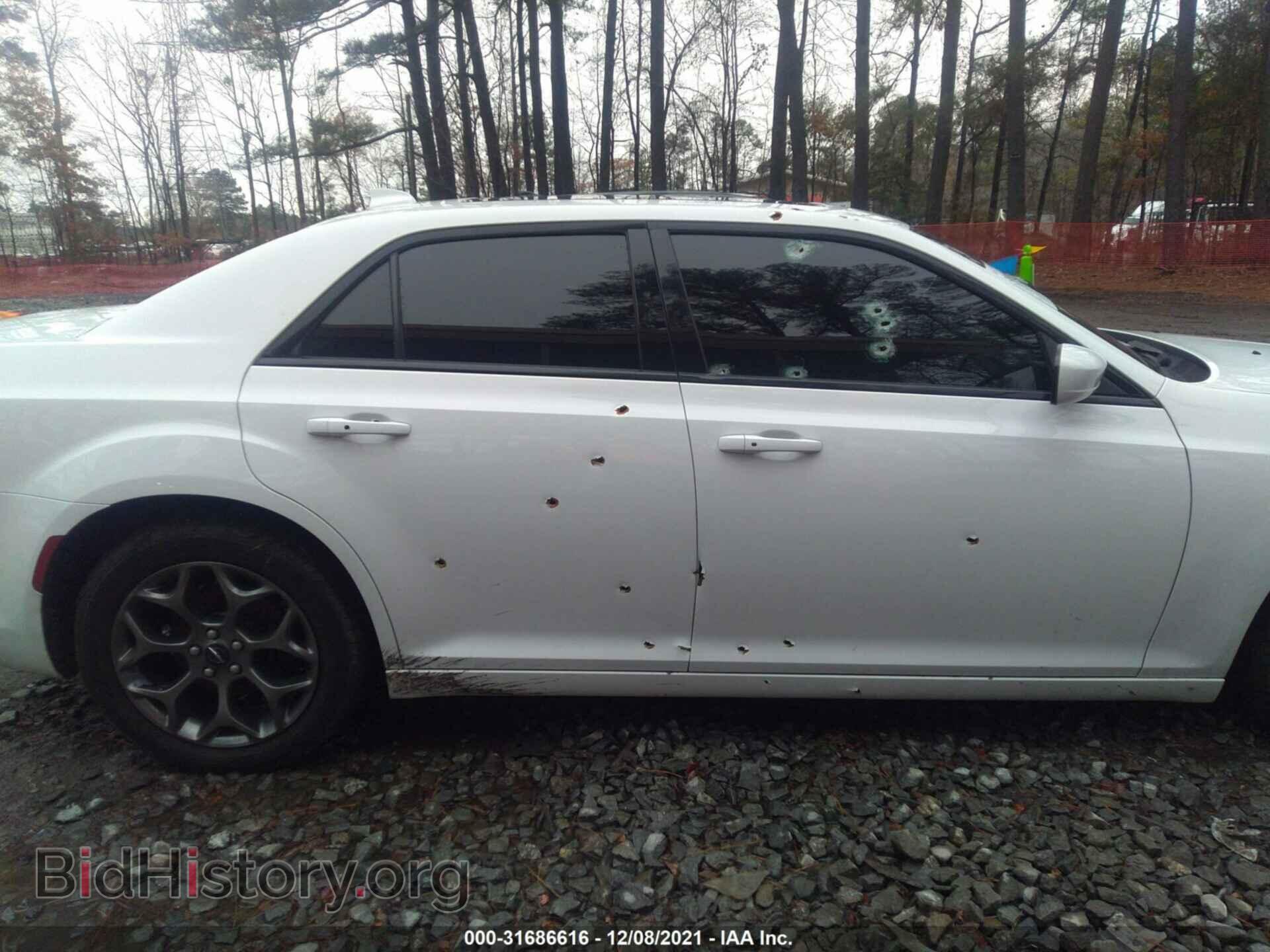 2015 CHRYSLER 300 - VIN: 2C3CCAGG2FH887526 - Фото 6