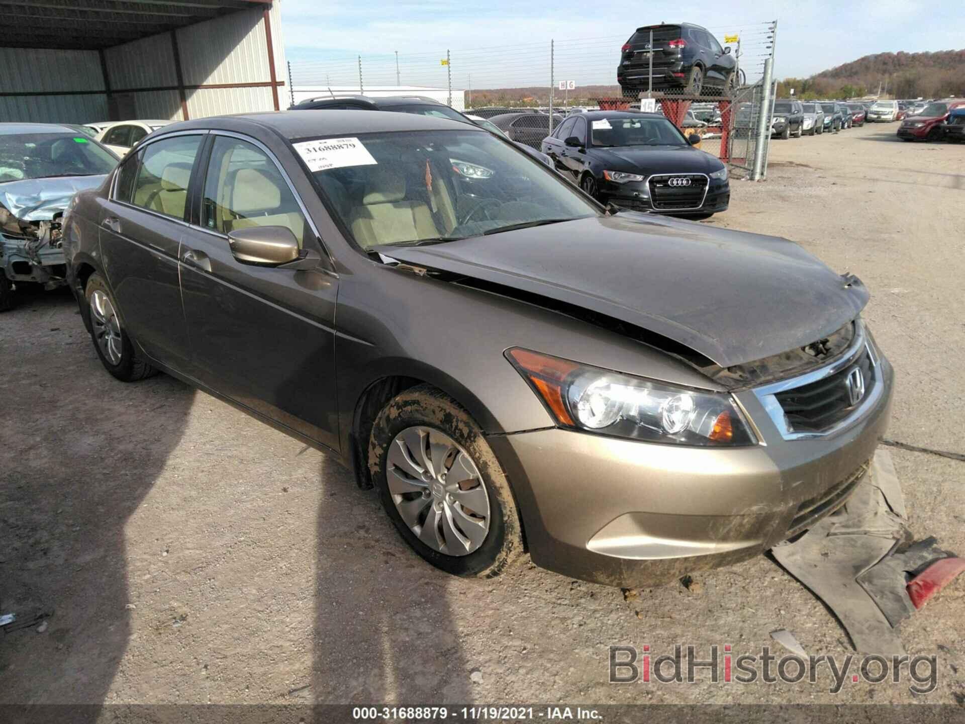 Photo 1HGCP2F39AA163815 - HONDA ACCORD SDN 2010