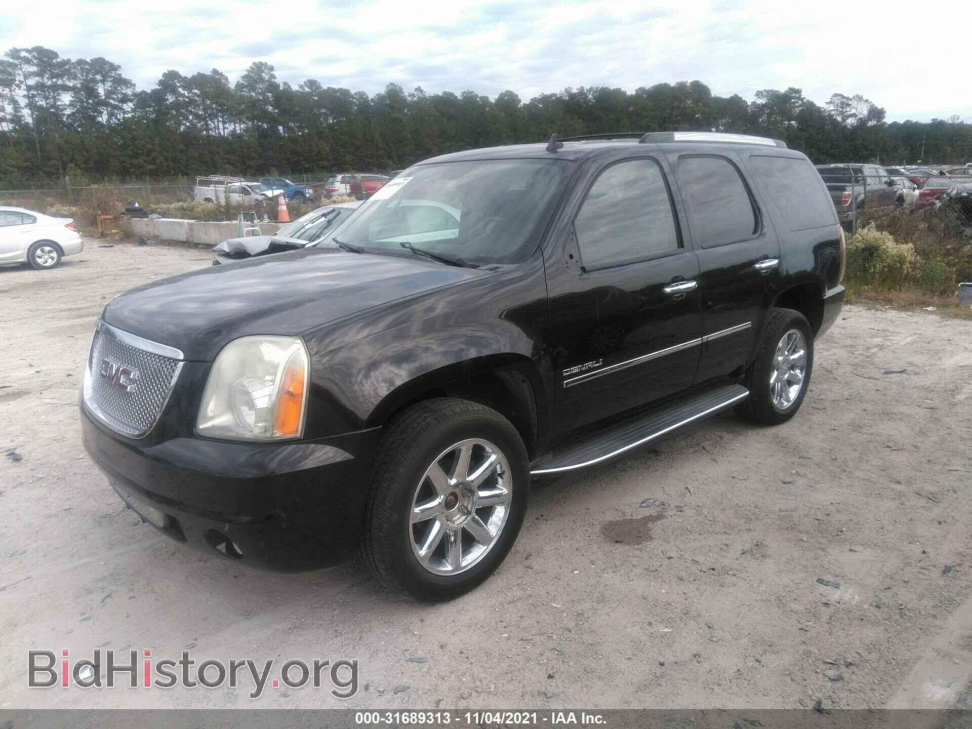 2011 GMC YUKON - VIN: 1GKS2EEF3BR334801 - Photo 2