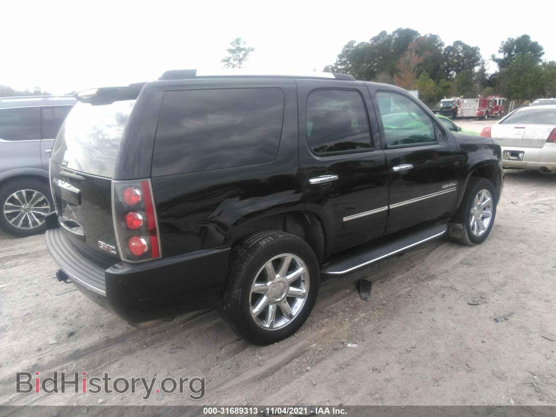 2011 GMC YUKON - VIN: 1GKS2EEF3BR334801 - Photo 4