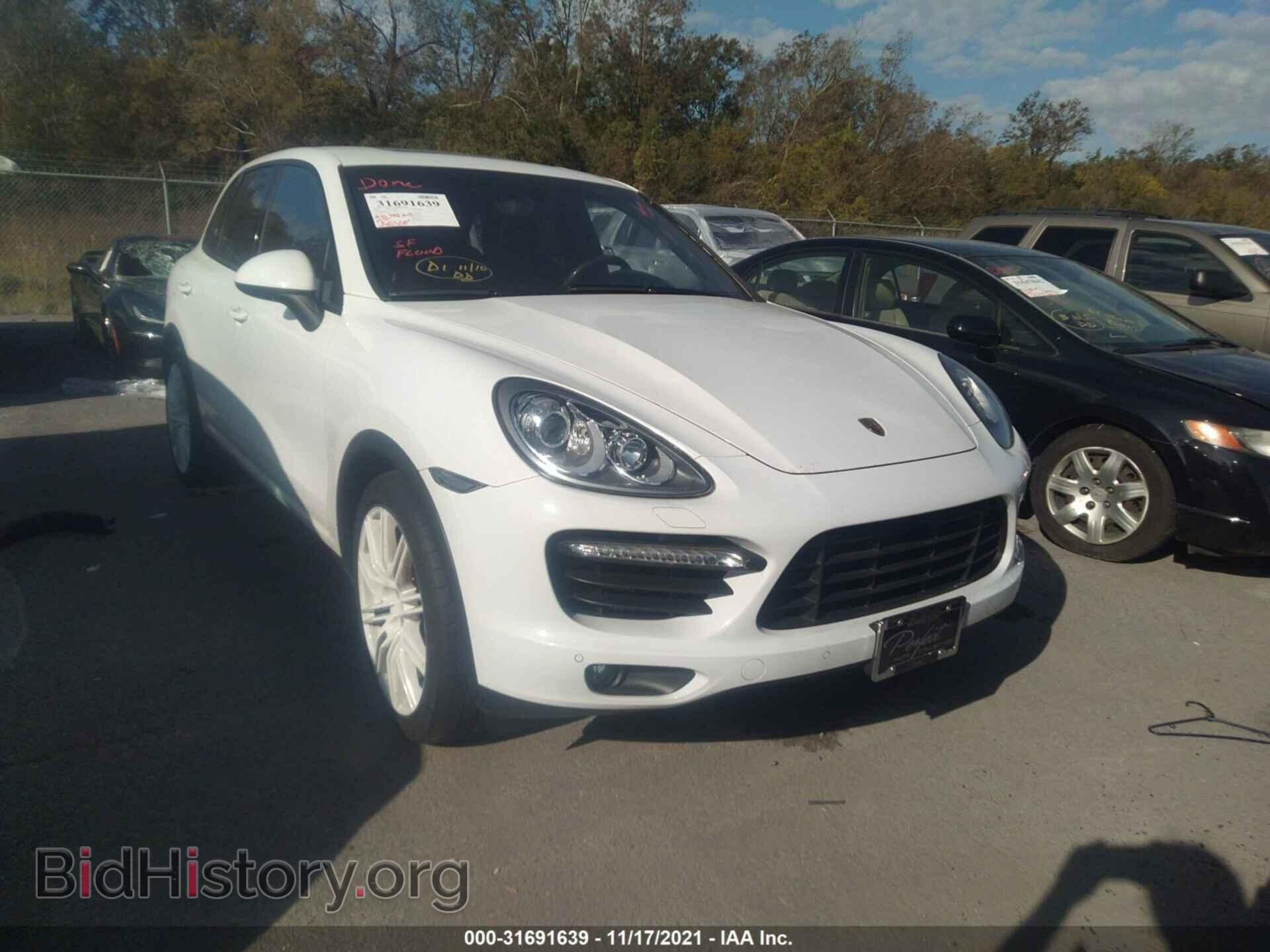 Photo WP1AC2A29CLA82867 - PORSCHE CAYENNE 2012