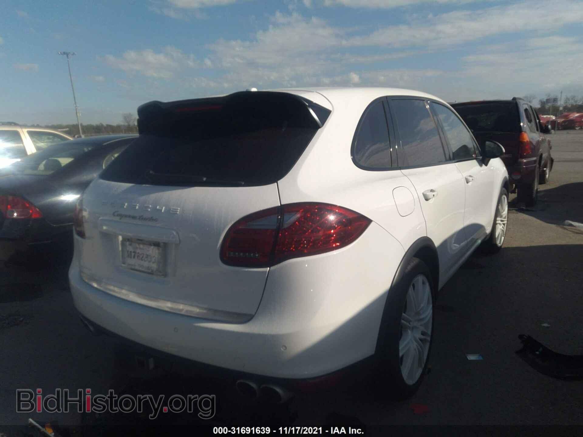 2012 PORSCHE CAYENNE - VIN: WP1AC2A29CLA82867 - Фото 4