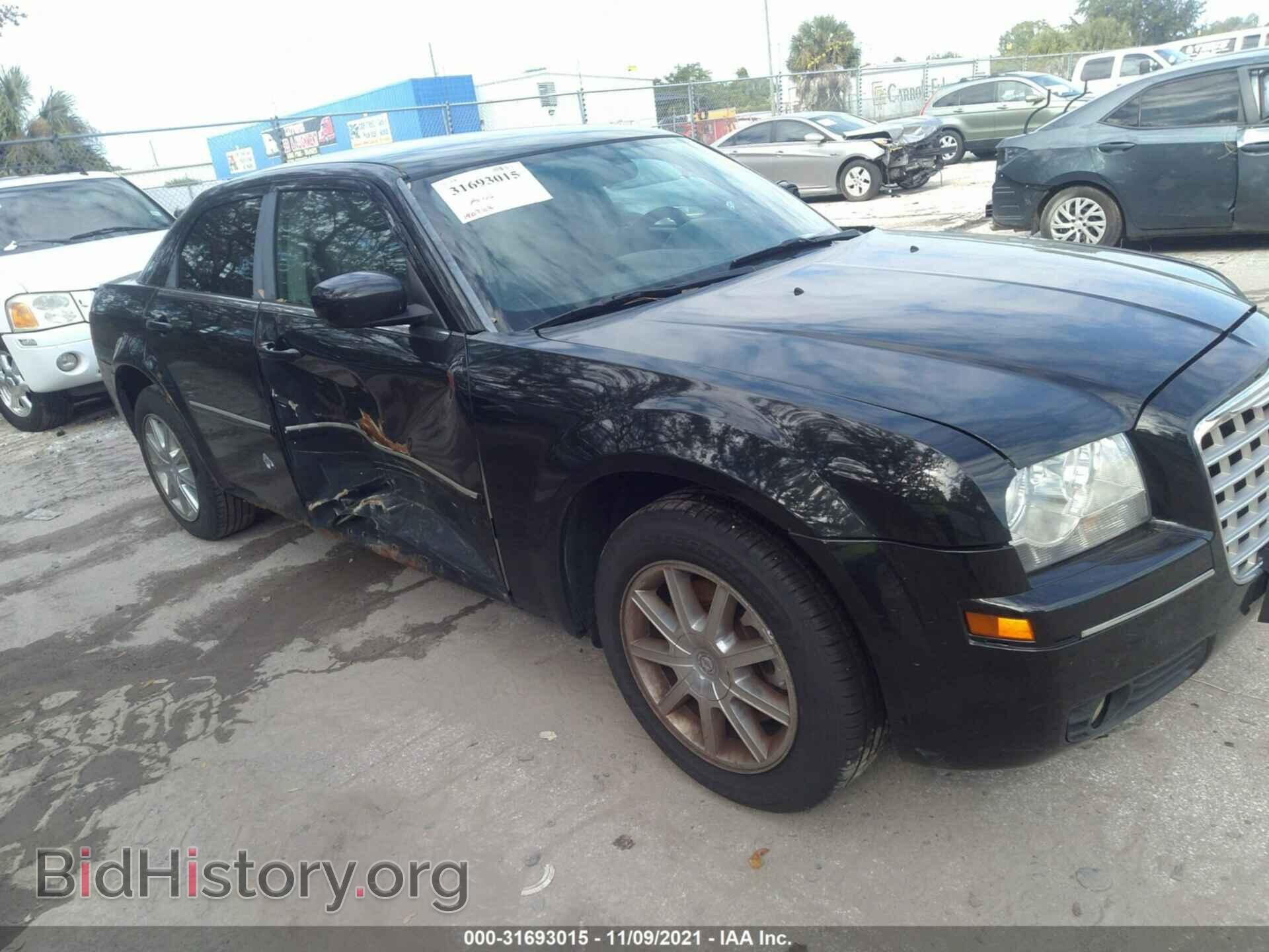 2007 CHRYSLER 300 - VIN: 2C3KK53G17H771716 - Фото 6