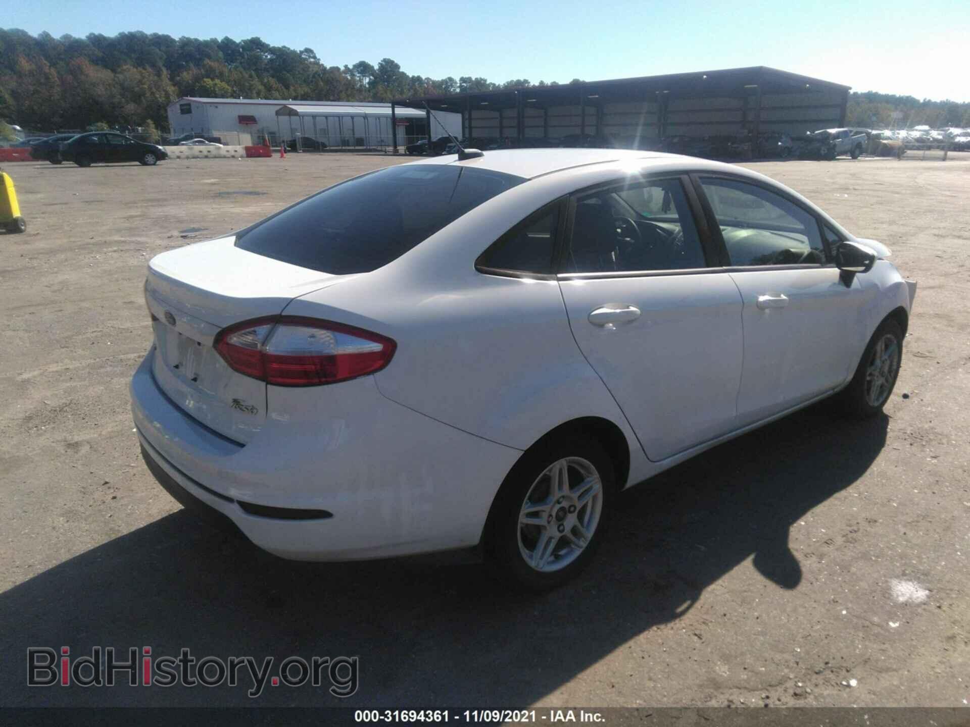 2017 FORD FIESTA - VIN: 3FADP4BJ6HM140787 - Фото 4
