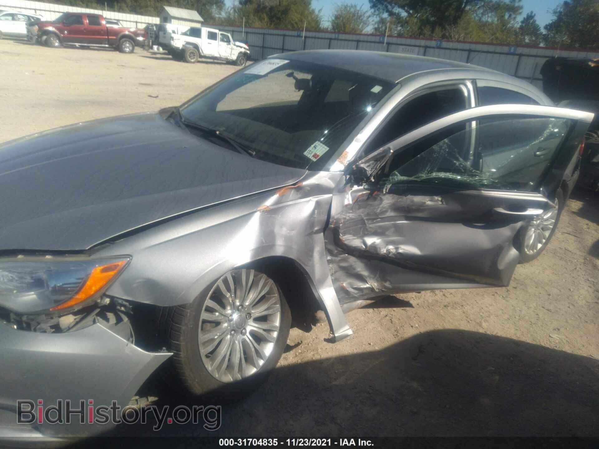 2013 CHRYSLER 200 - VIN: 1C3CCBAB1DN704687 - Фото 6