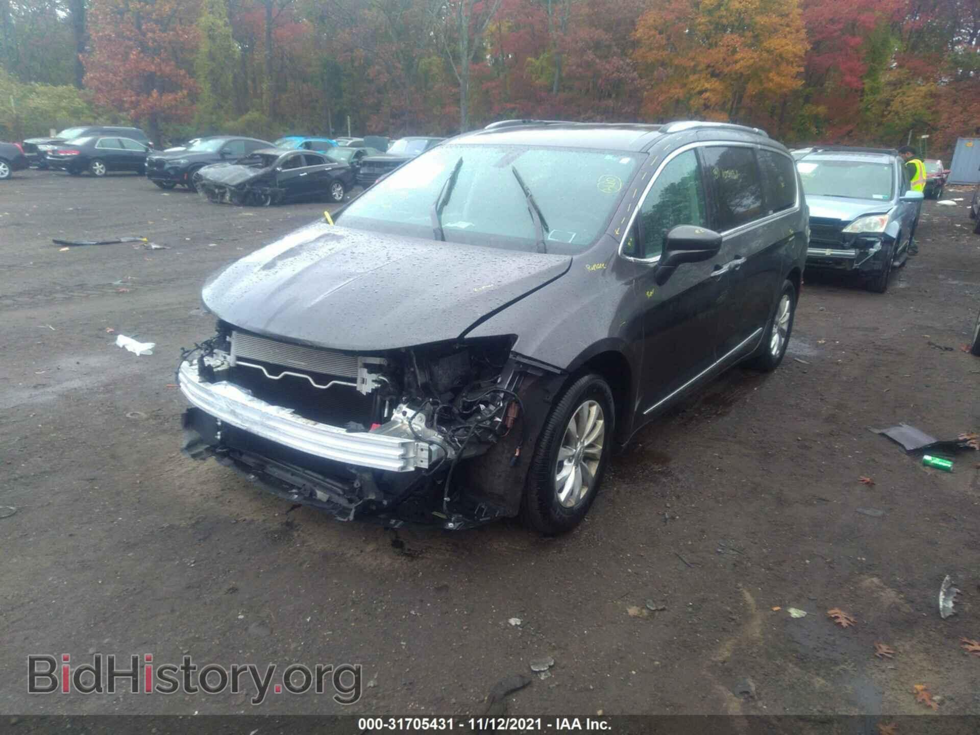 2019 CHRYSLER PACIFICA - VIN: 2C4RC1BG3KR628092 - Фото 2
