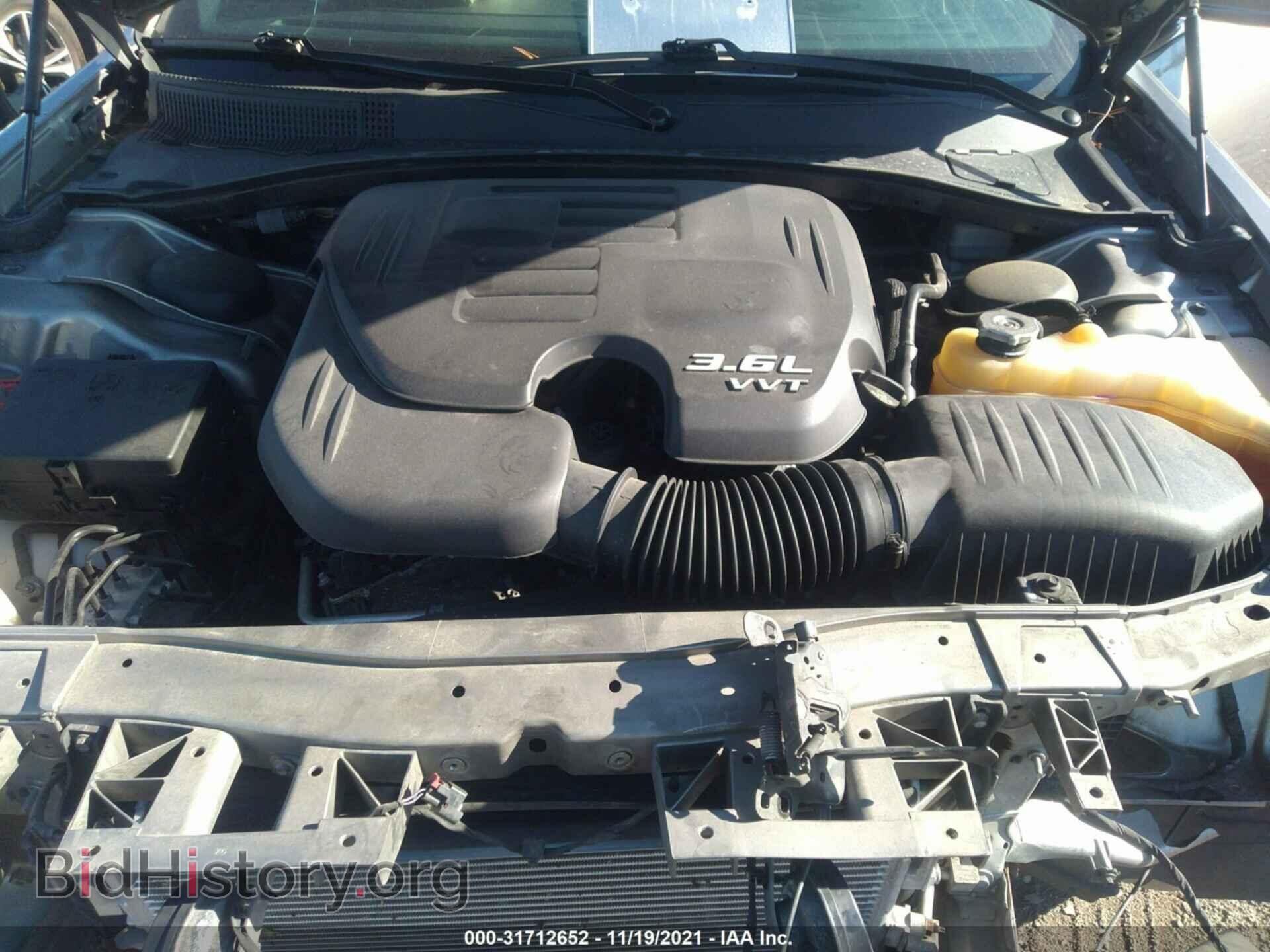 2014 CHRYSLER 300 - VIN: 2C3CCAAG3EH209407 - Фото 10