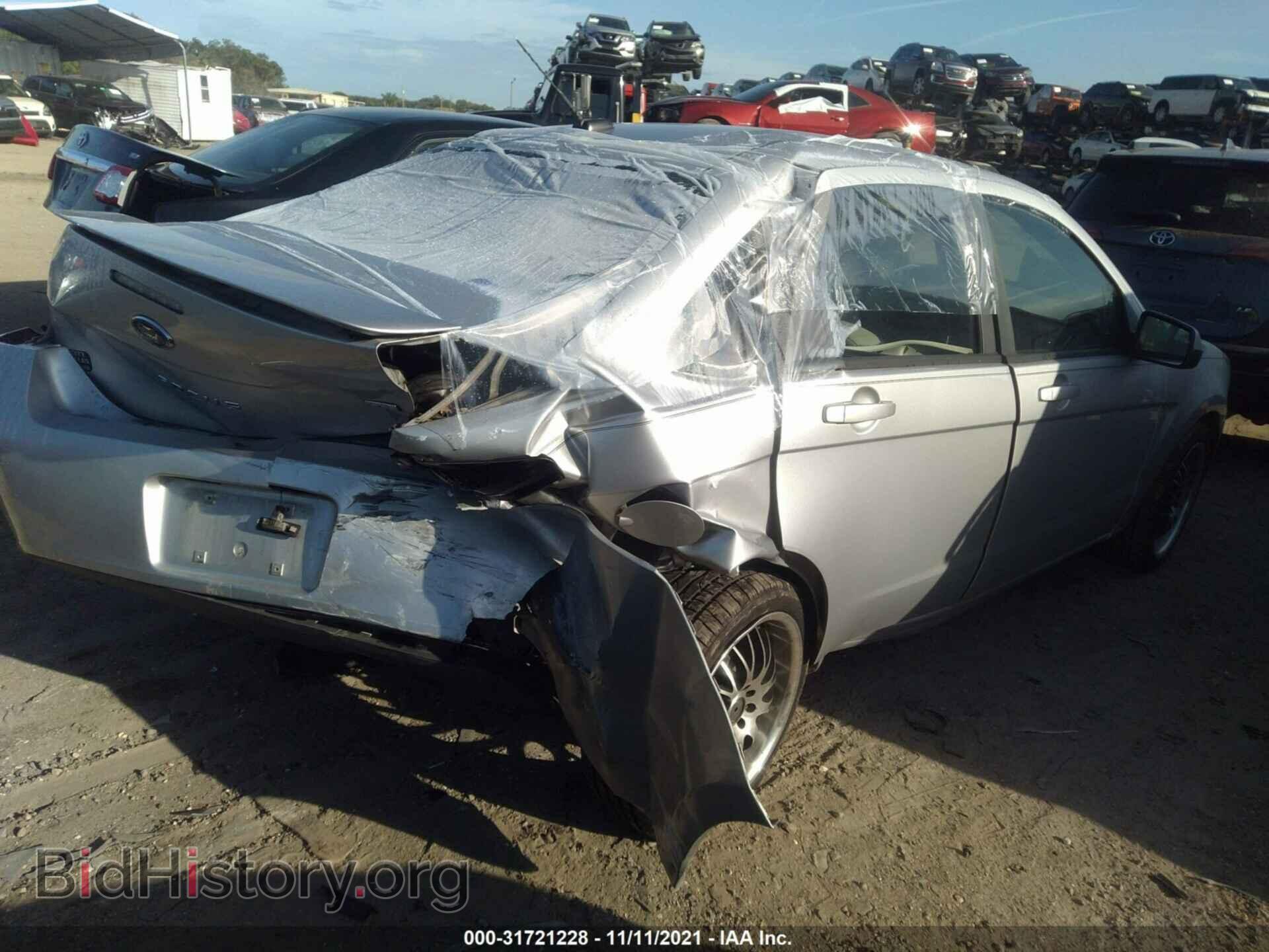 2011 FORD FOCUS - VIN: 1FAHP3GN5BW153528 - Photo 4