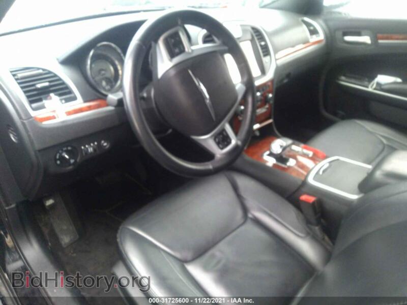 2014 Chrysler 300 (VIN 2C3CCAAGXEH239990) — photo 5 of 11