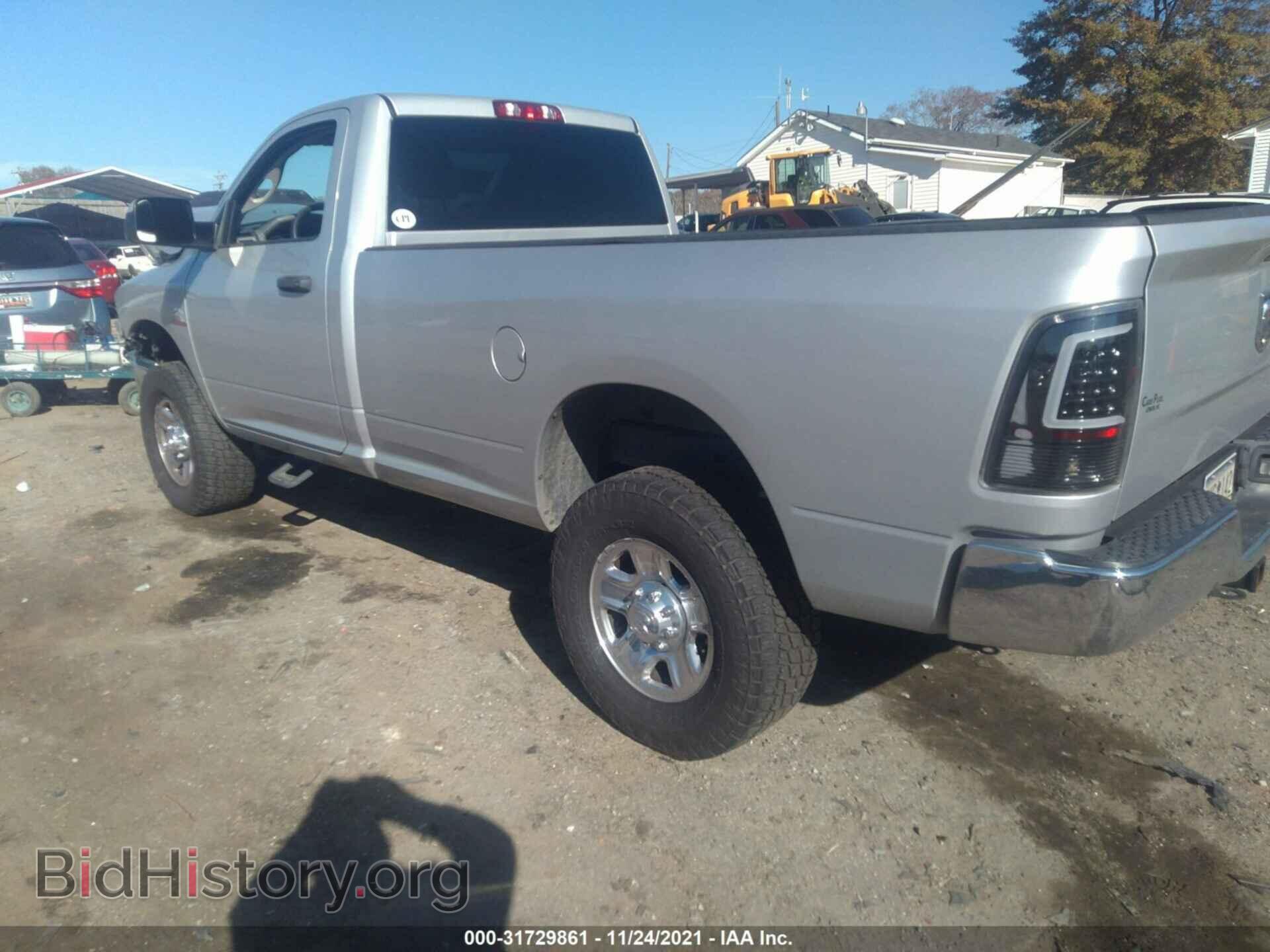2017 RAM 2500 - VIN: 3C6MR5AL3HG718136 - Фото 3
