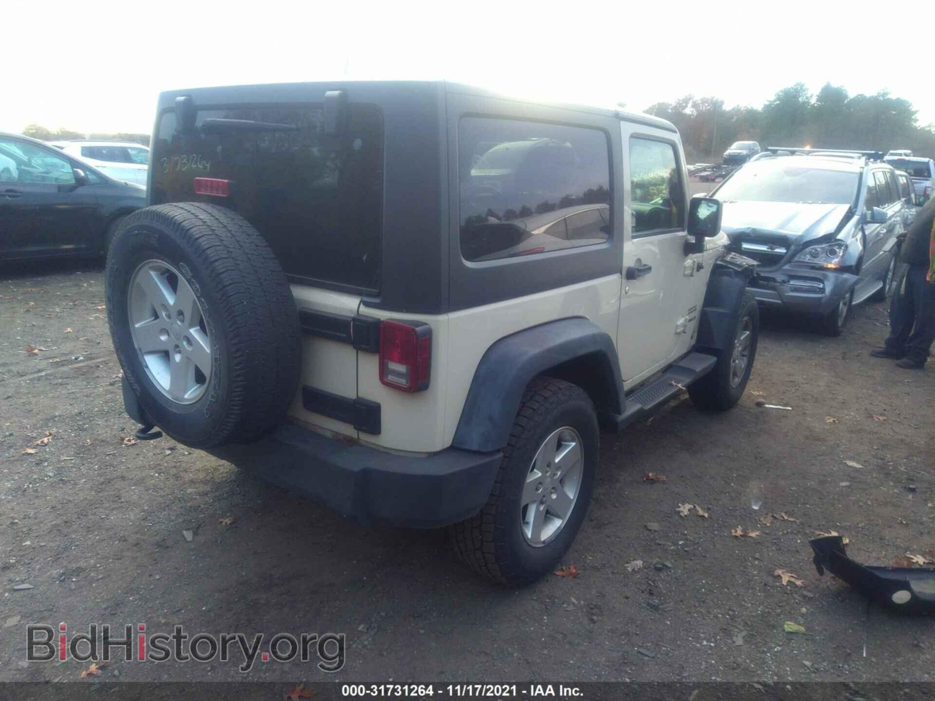 2011 JEEP WRANGLER - VIN: 1J4AA2D14BL528958 - Фото 4