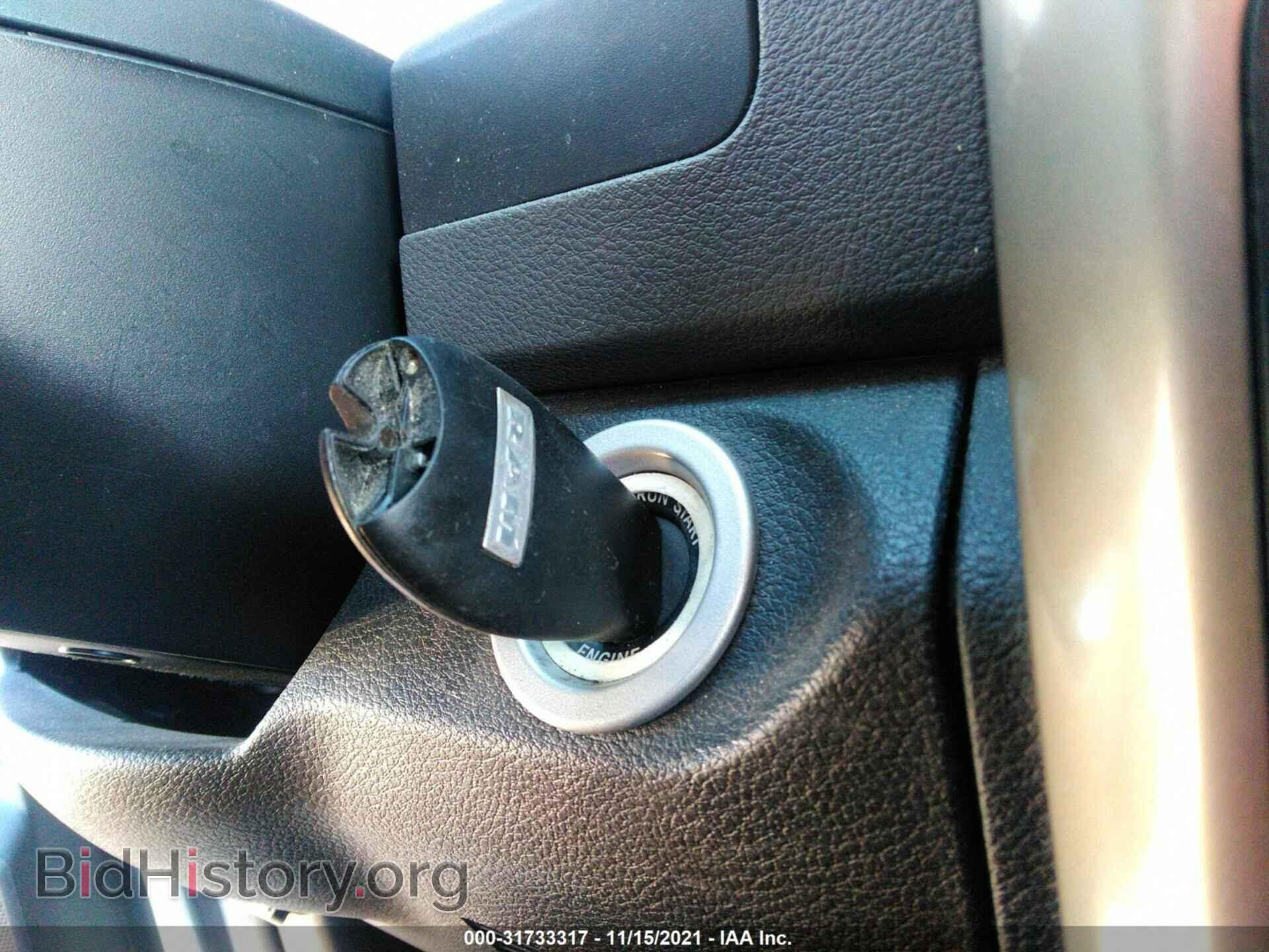 2017 RAM 1500 - VIN: 1C6RR6LT2HS775784 - Фото 11