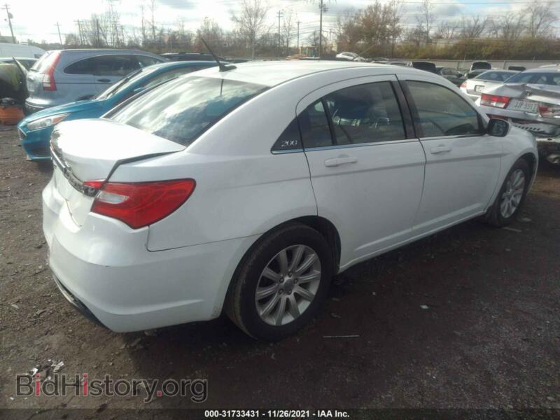 2013 Chrysler 200 (VIN 1C3CCBBG3DN573157) — фото 4 из 11