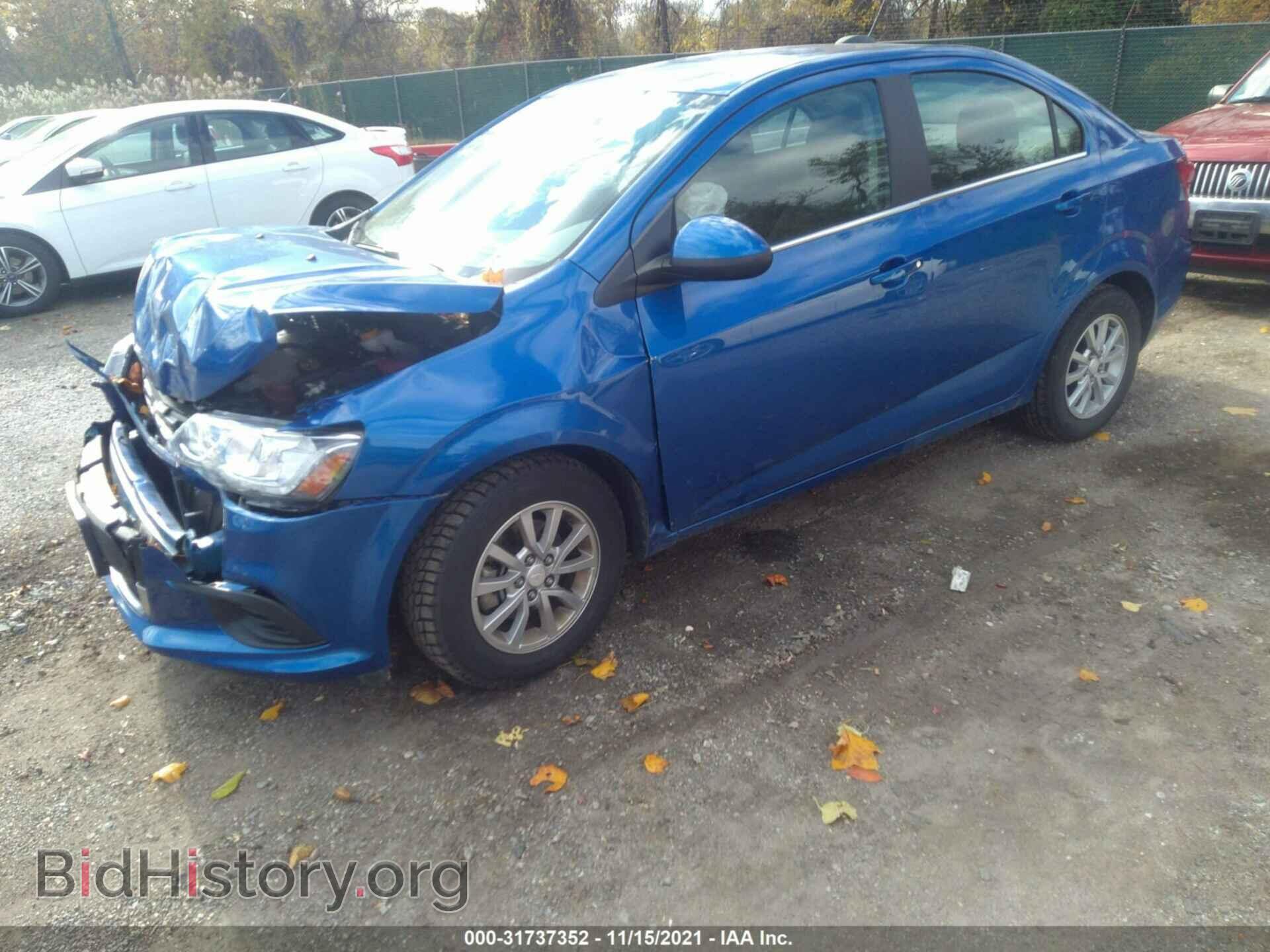 2018 CHEVROLET SONIC - VIN: 1G1JD5SG6J4127032 - Фото 2
