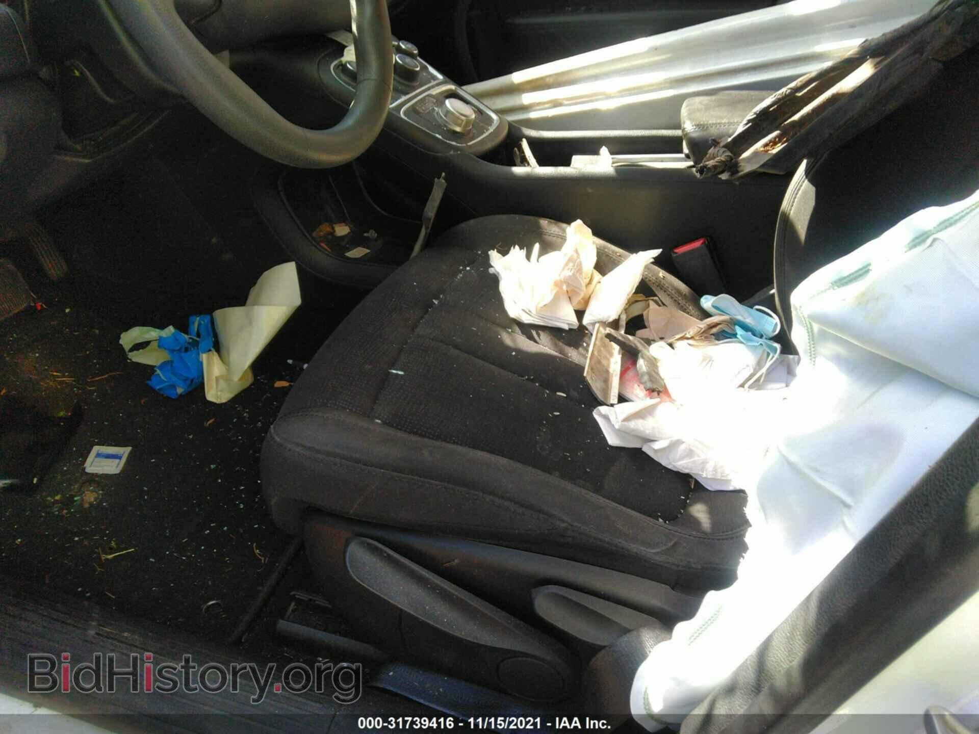 2016 CHRYSLER 200 - VIN: 1C3CCCAB9GN104347 - Фото 5