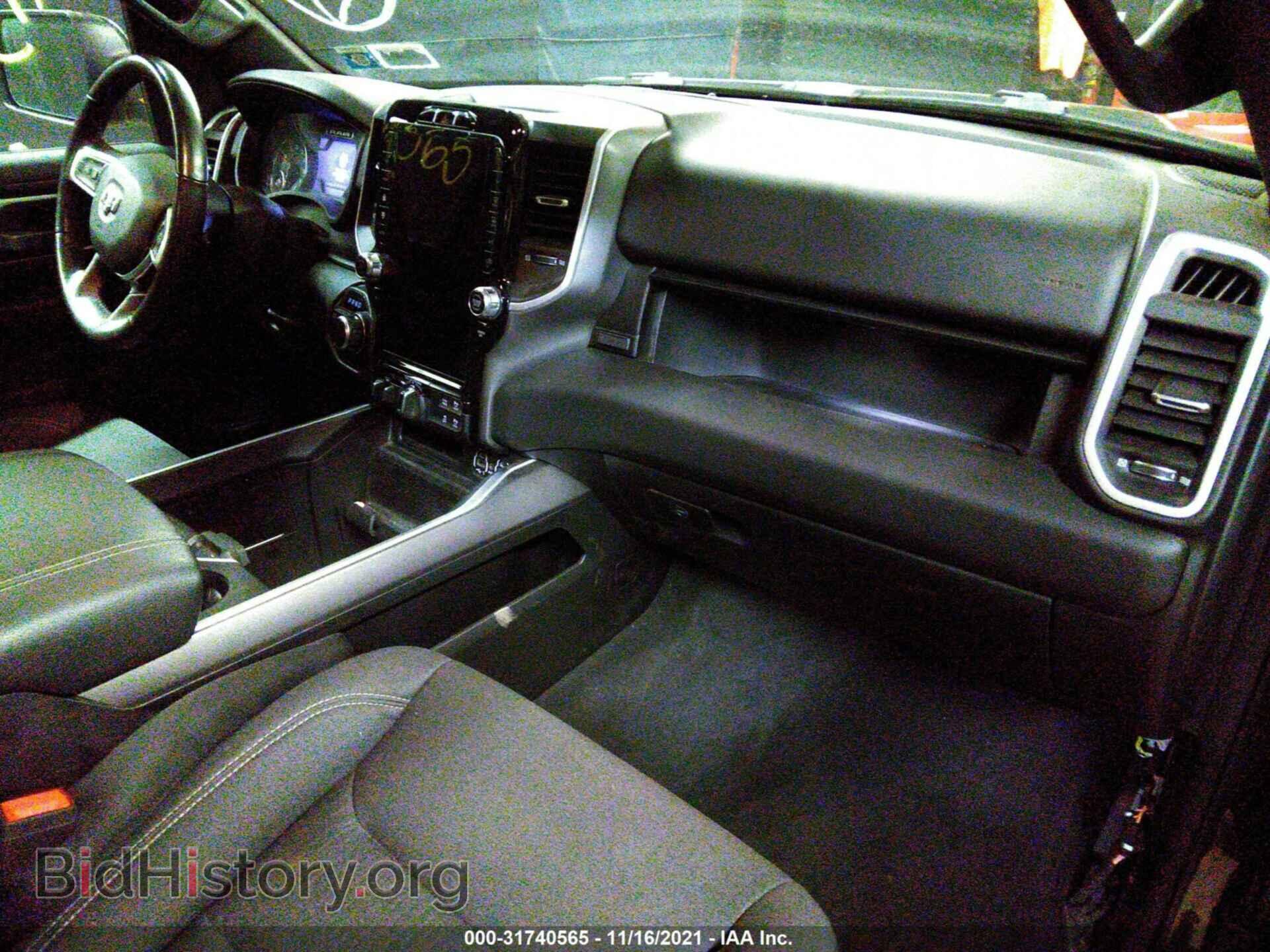 2021 RAM 1500 - VIN: 1C6SRFMTXMN555138 - Фото 5